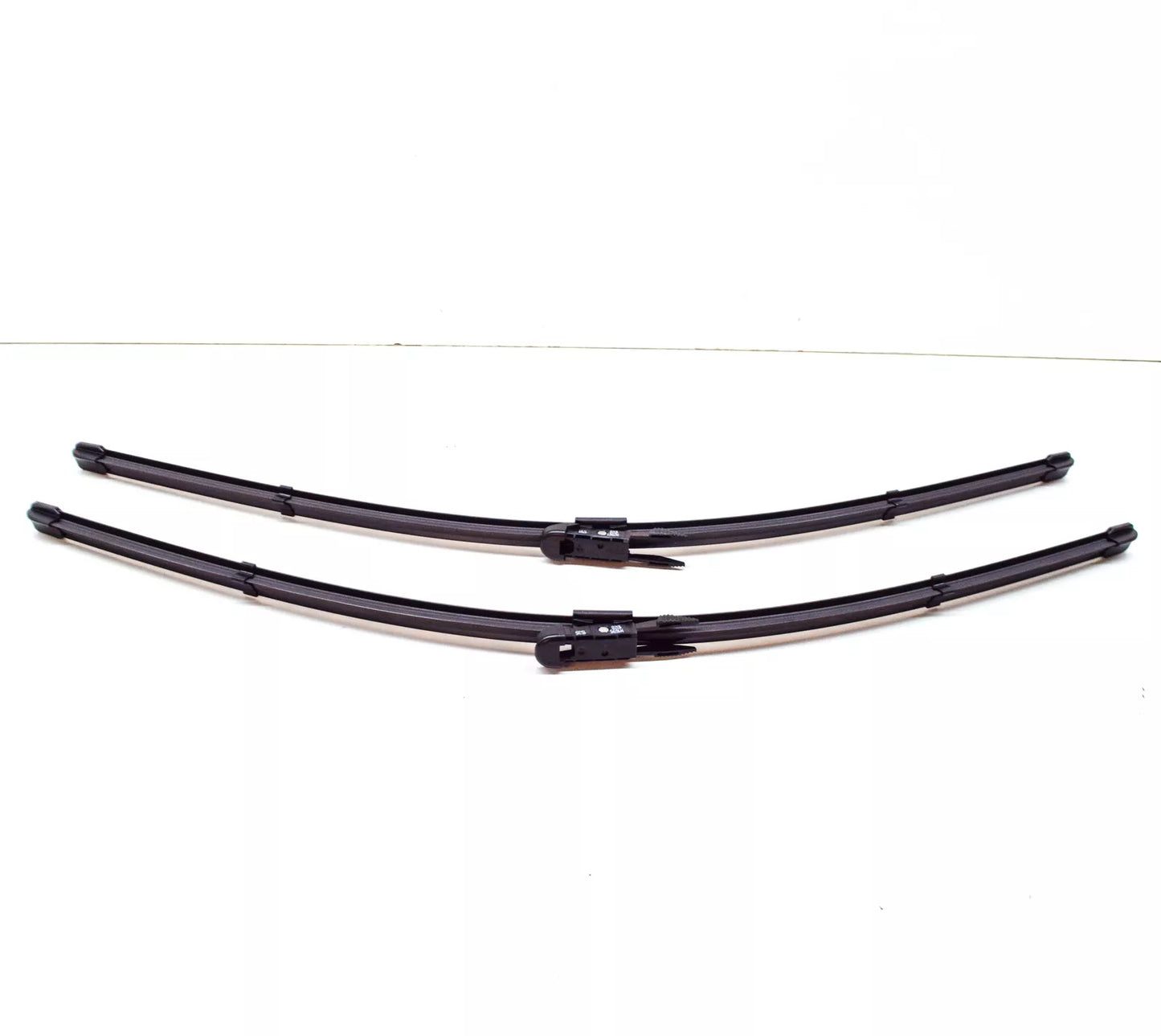 NEW AUDI Q7 4L FRONT AERODYNAMIC WIPER BLADES SET LHD 4L1998002