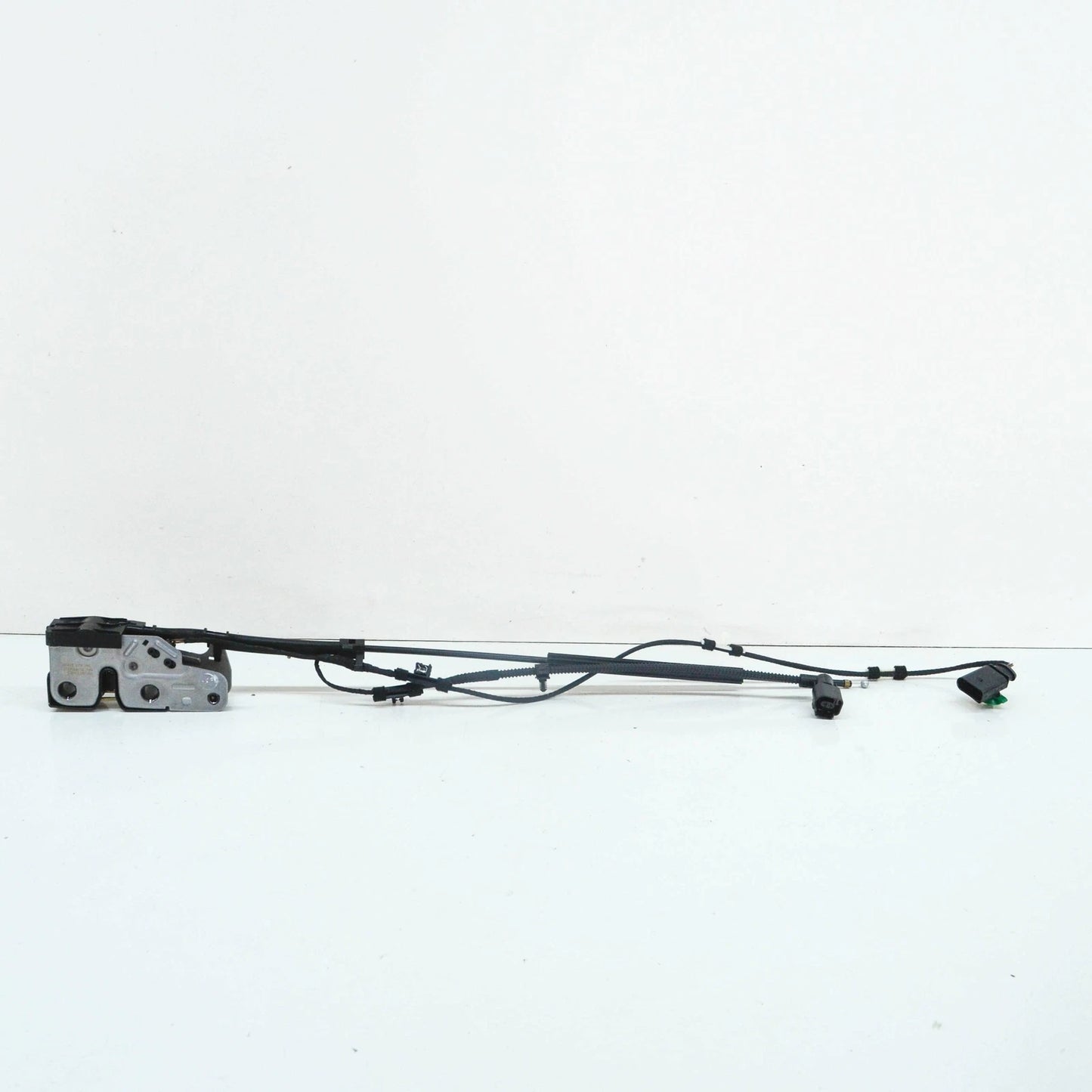 NEW VW PASSAT B7 ENGINE HOOD LID LOCK WITH MICRO-SWITCH RHD 3AC823509D