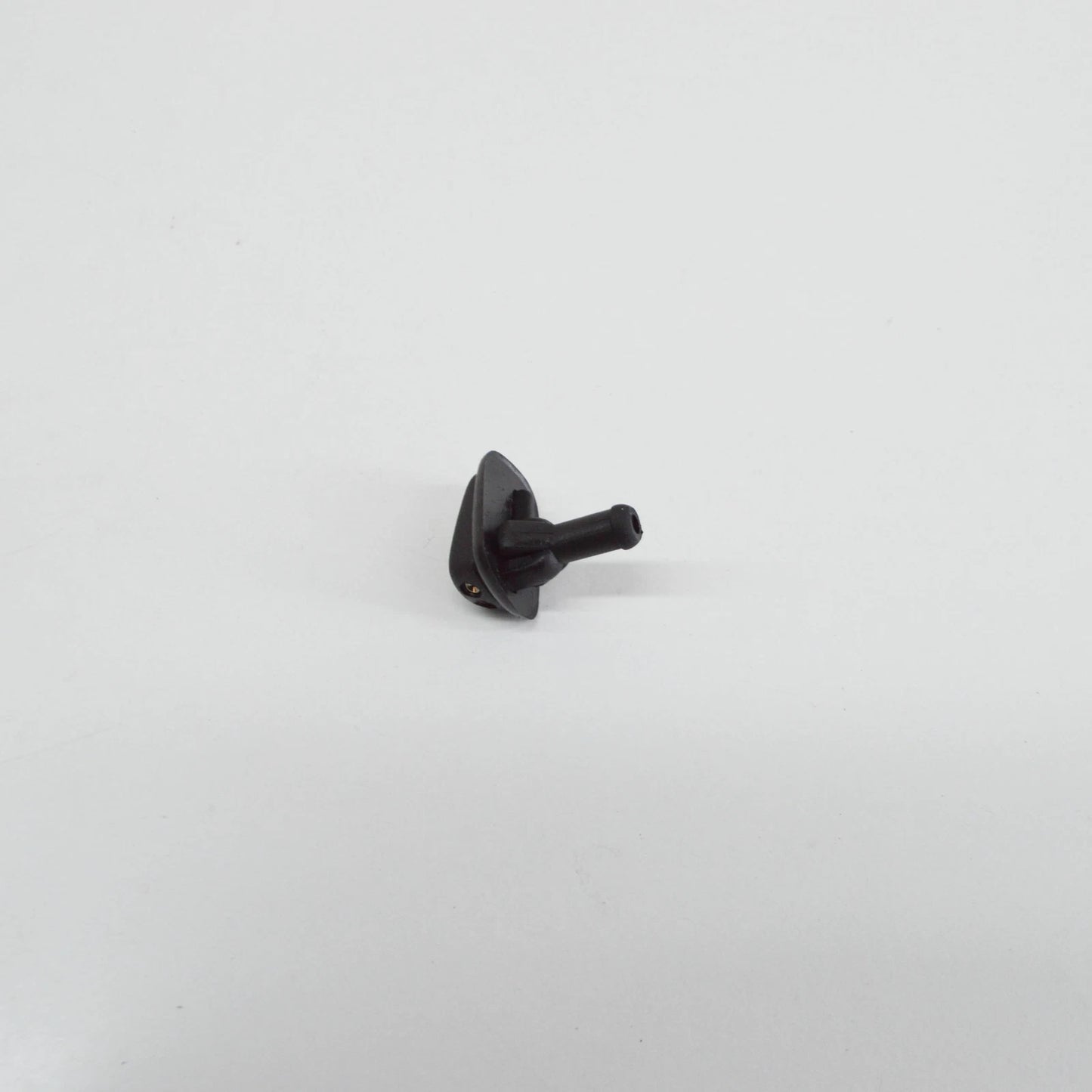 NEW BMW 5 E28 WINDSHIELD WASHER NOZZLE 61661373401 1373401 1986 ORIGINAL