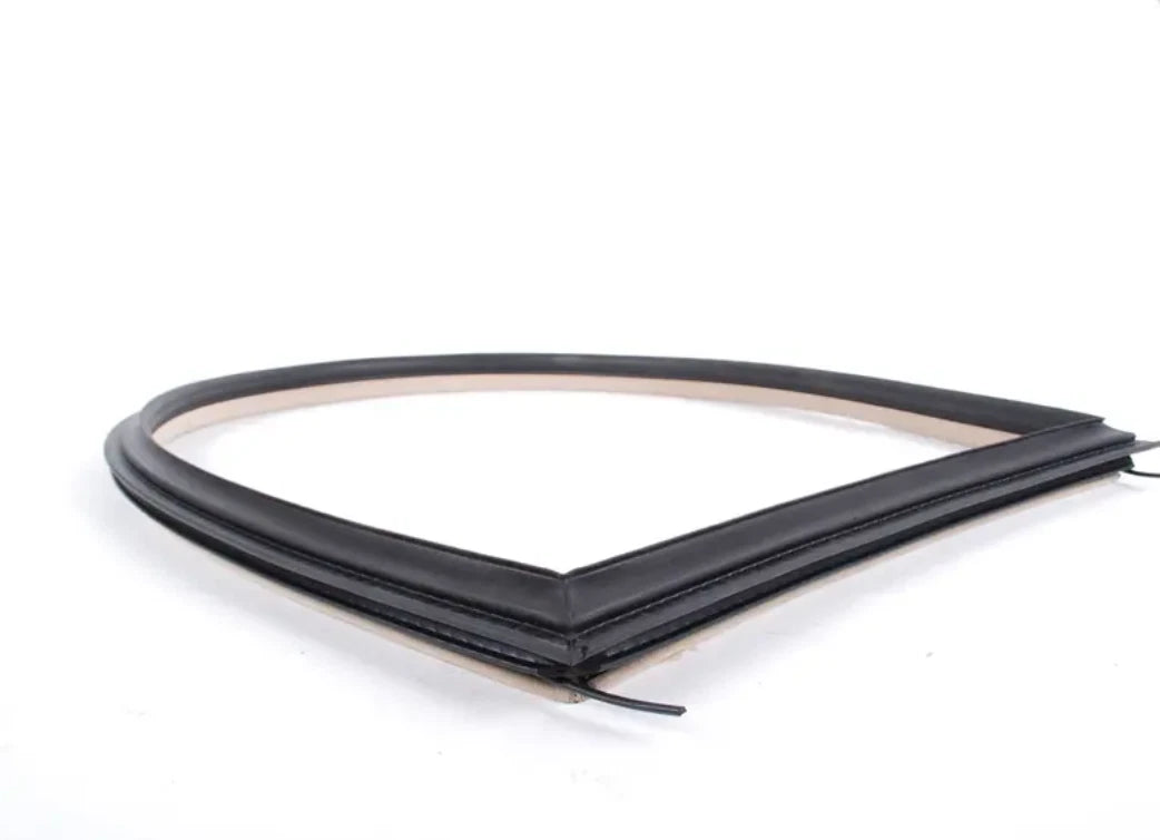 NEW BMW 3 E46 REAR INNER VENT WINDOW MOLDING 51368252623 8252623 ORIGINAL