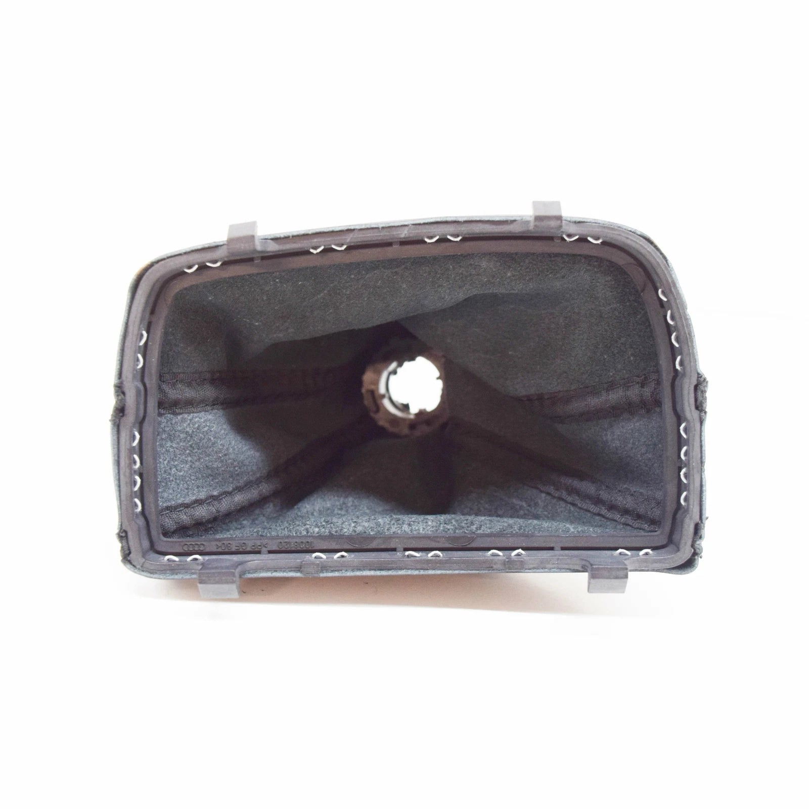 NEW AUDI A3 8P GEARSHIFT LEVER TRIM LEATHER LHD 8P1713118B1KT