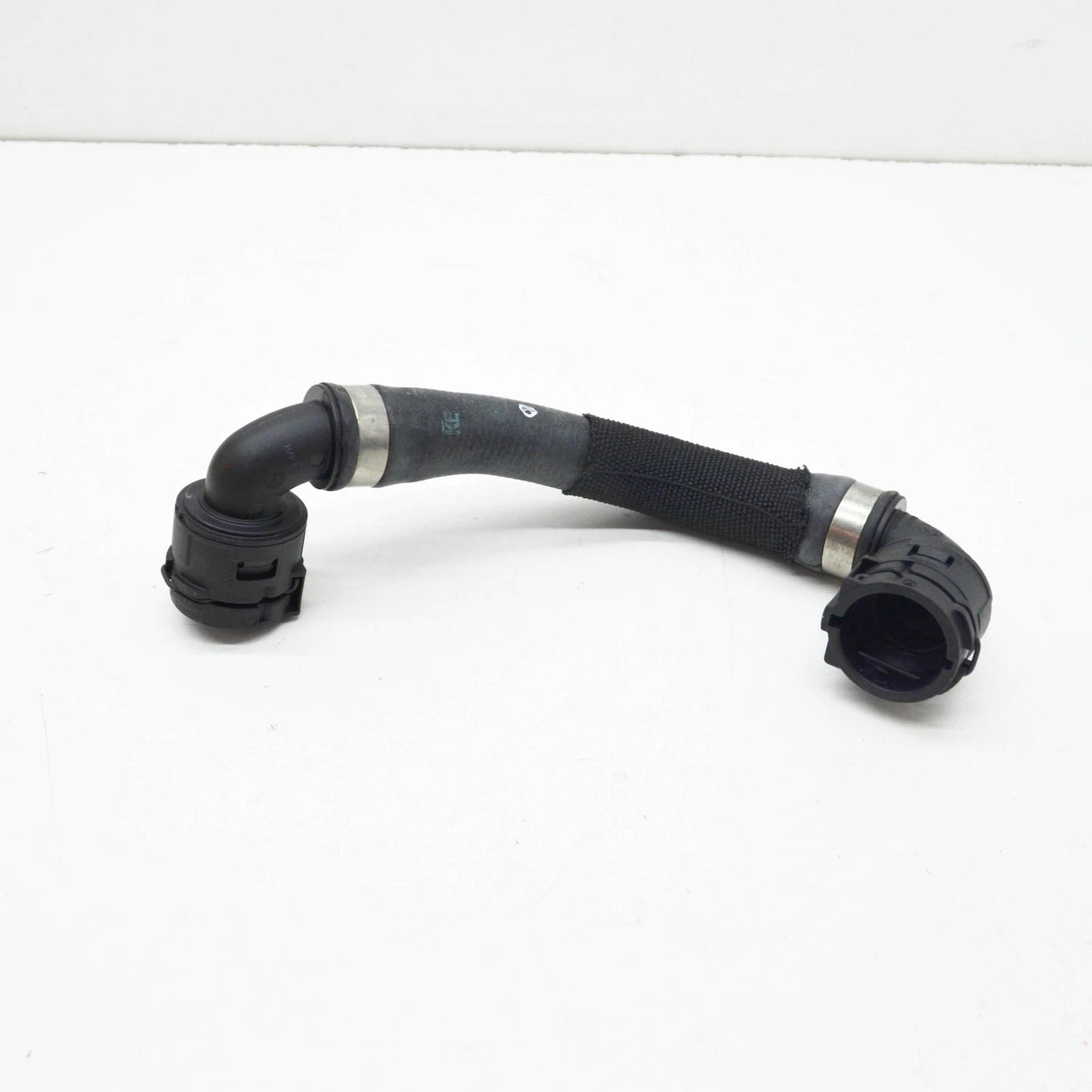 NEW BMW 5 G30 LEFT COOLANT WATER RADIATOR HOSE 17128602677 ORIGINAL