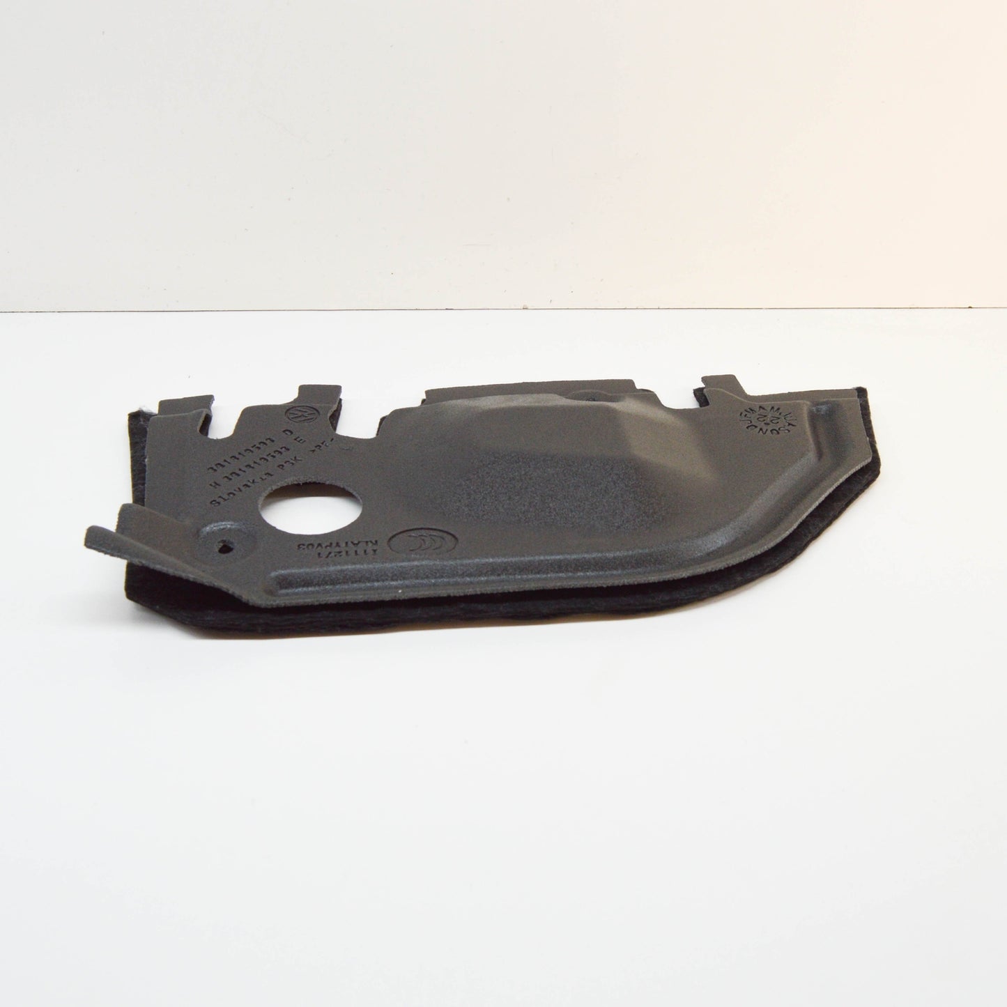 NEW VOLKSWAGEN PASSAT B8 3G AIR HOSE DUCT COVER LHD 3G1819593E ORIGINAL