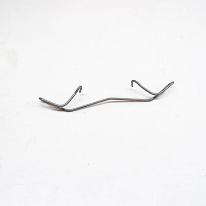 NEW AUDI A1 8X FRONT BRAKE CALIPER RETAINING SPRING 1K0615269 ORIGINAL