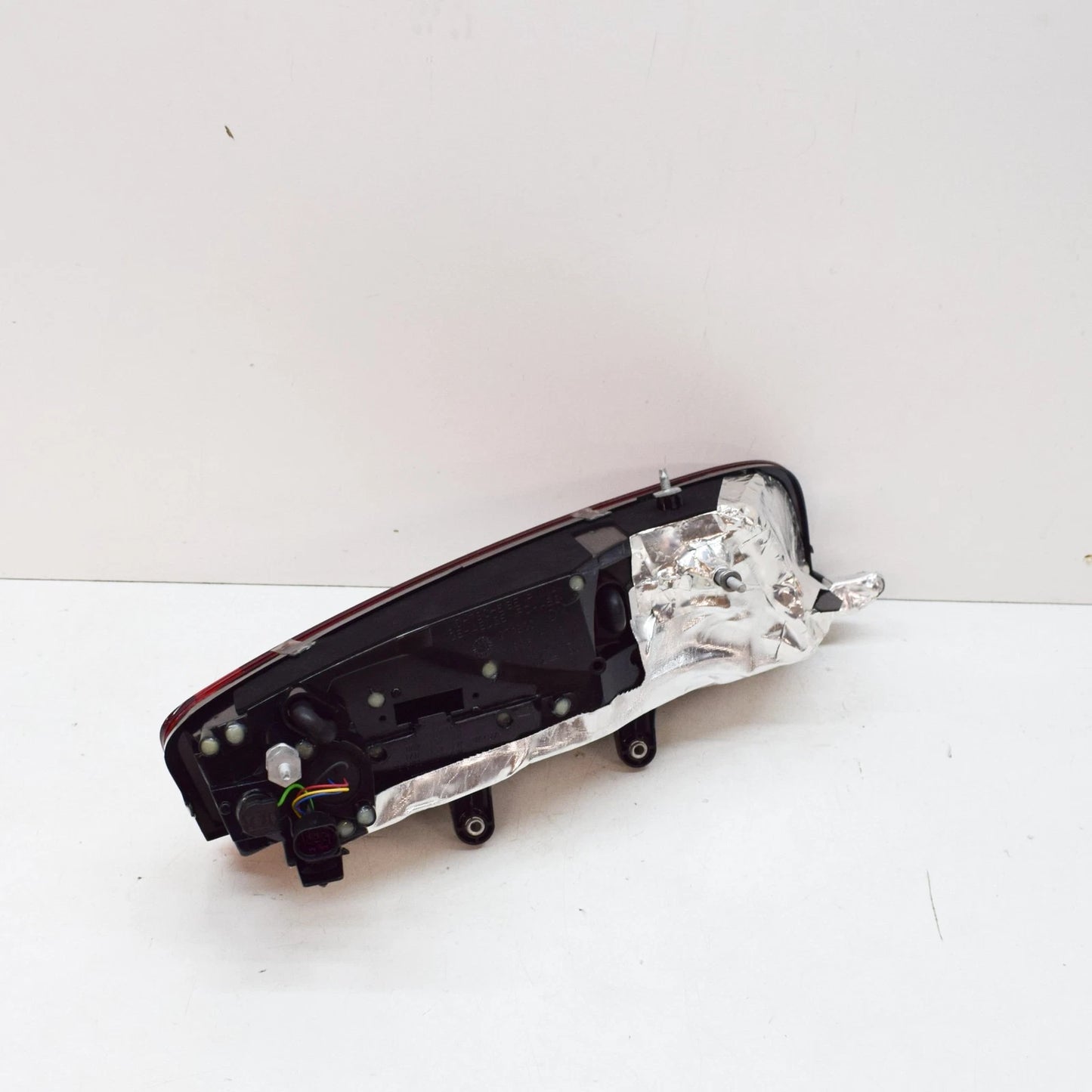 NEW AUDI R8 REAR RIGHT TAILLIGHT 420945096F ORIGINAL