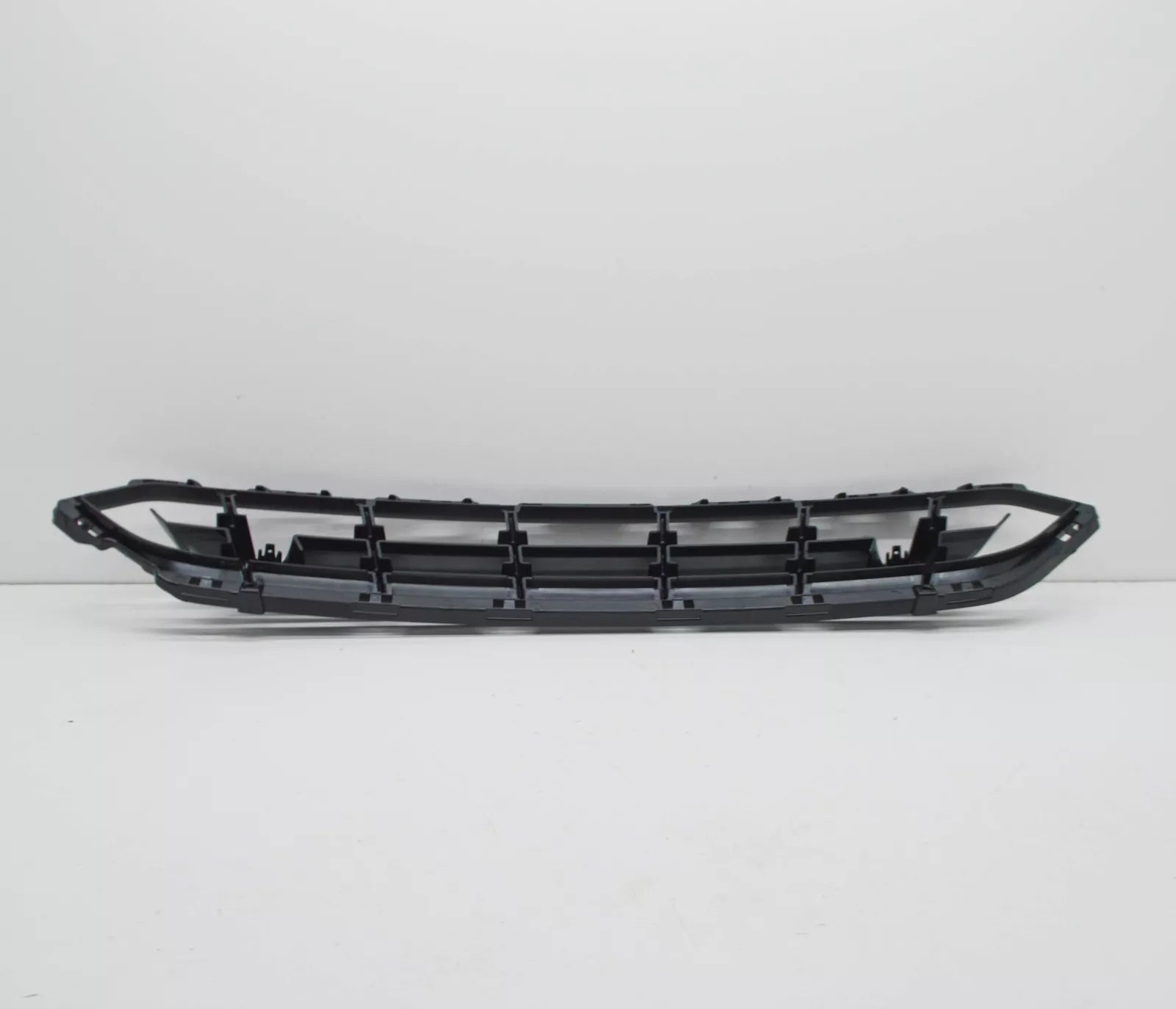 NEW BMW X4 G02 FRONT BUMPER LOWER CENTER GRILLE 51117418728 7418728