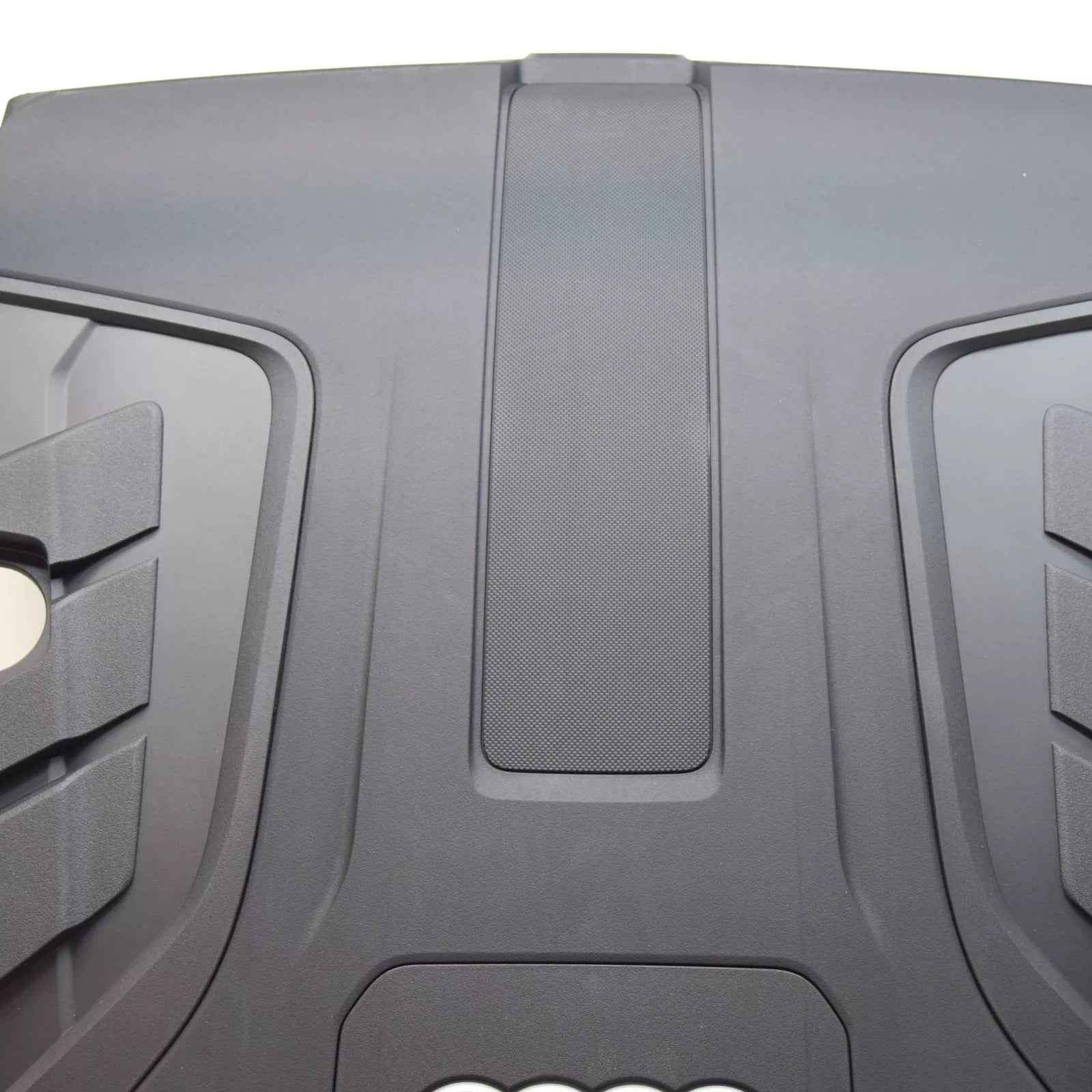 NEW AUDI Q7 4M ENGINE COVER 4M0133849AA ORIGINAL