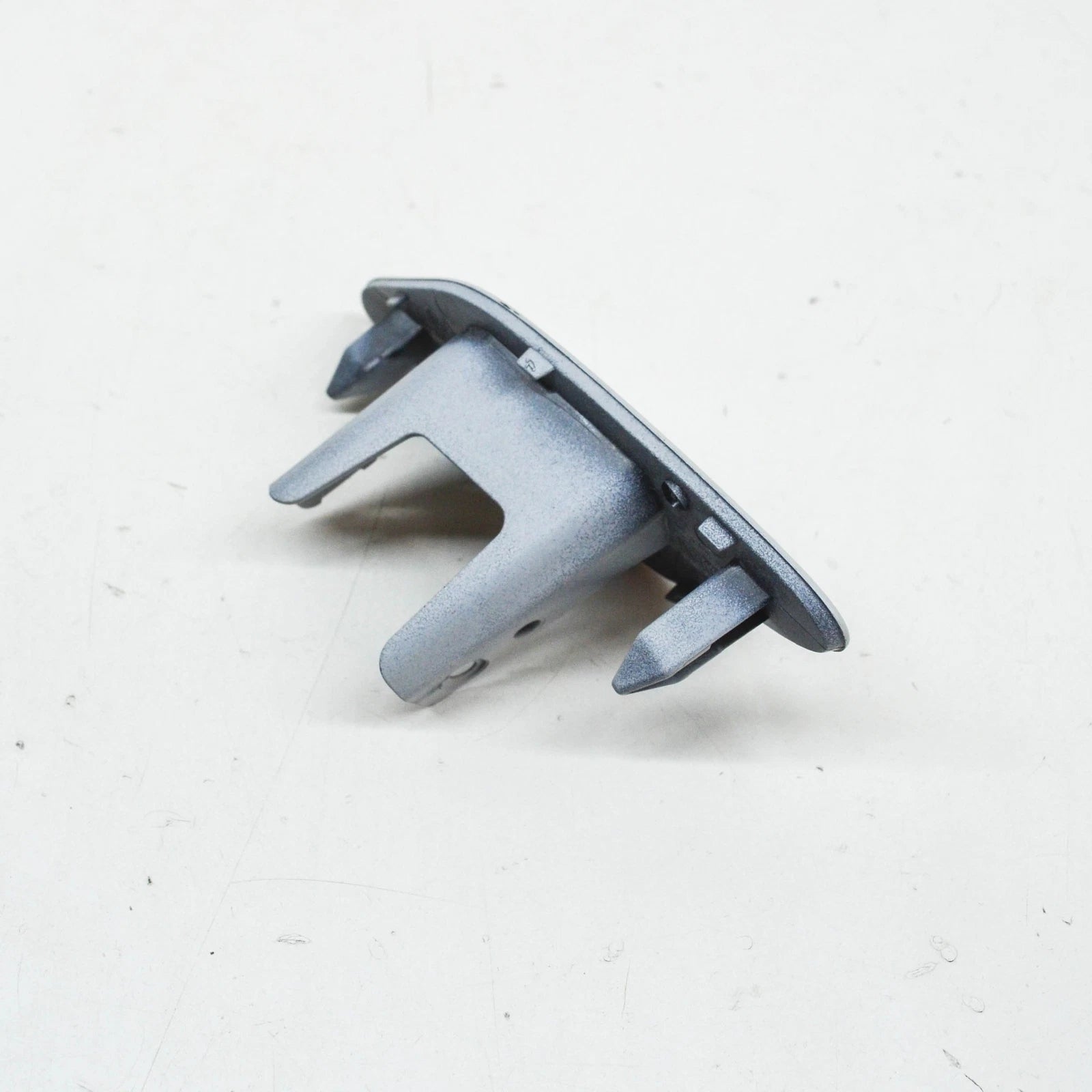 NEW VW TIGUAN AD FRONT BUMPER RIGHT HEADLIGHT WASHER COVER 5NA807938BGRU