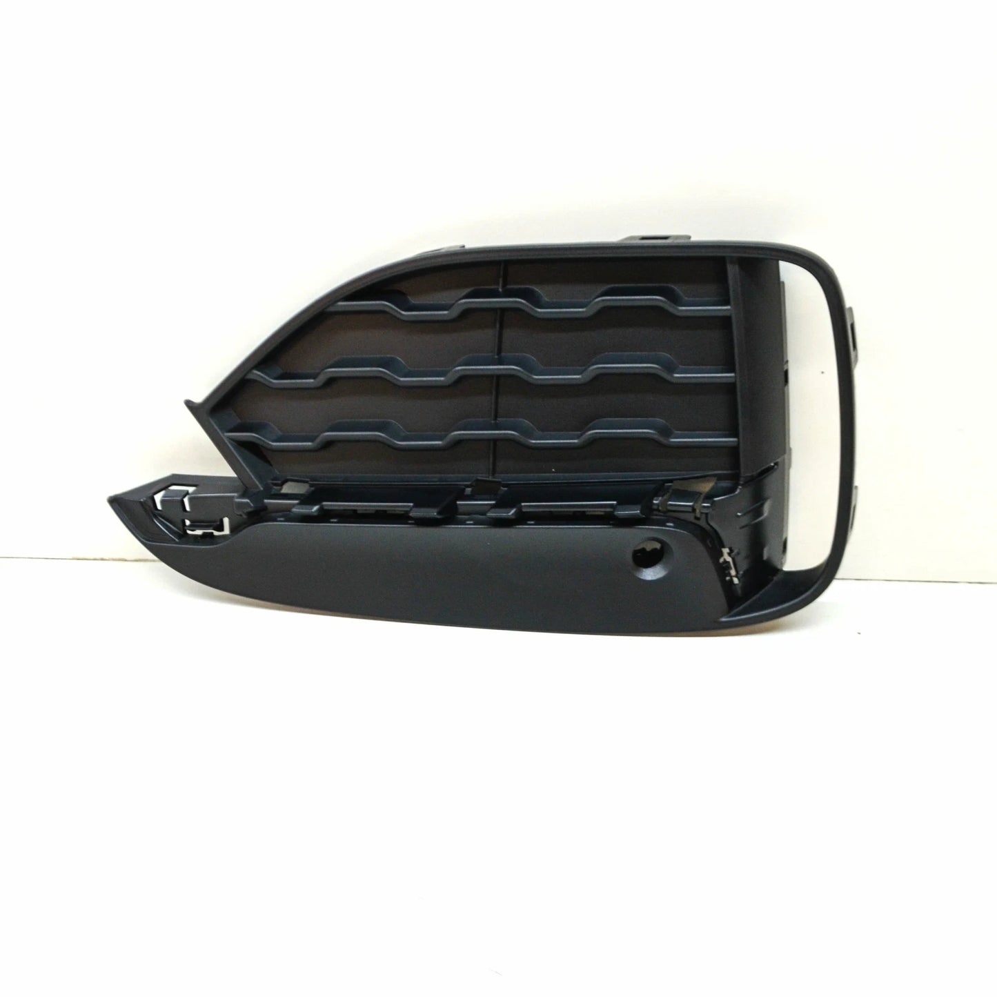 NEW BMW X6 F16 FRONT BUMPER RIGHT CLOSED M GRILLE 51118069326