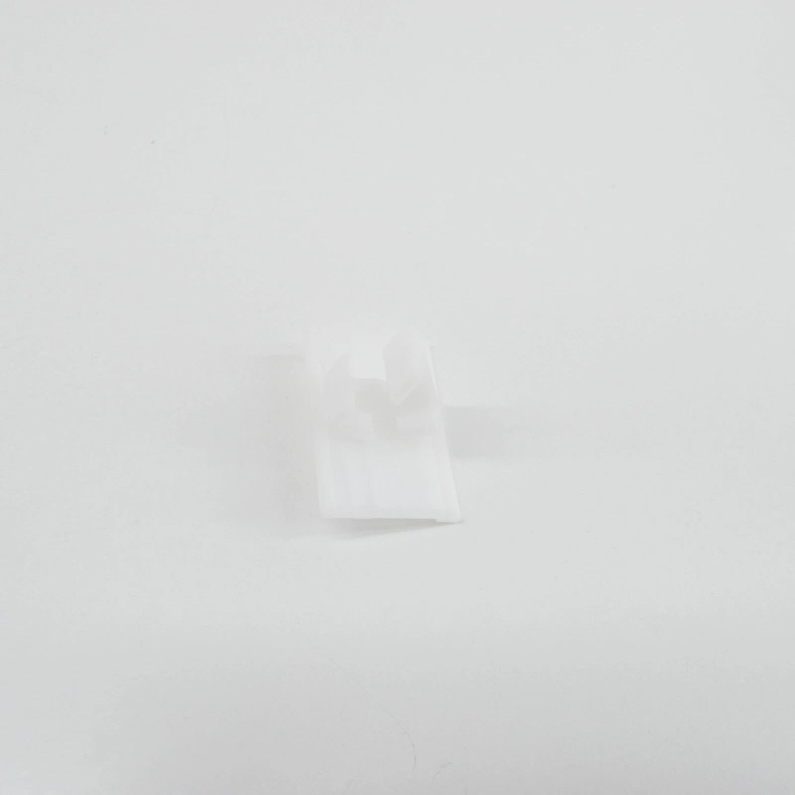 NEW MERCEDES-BENZ C COUPE C204 FRONT DOOR SILL MOUNTING CLIP A0019913271