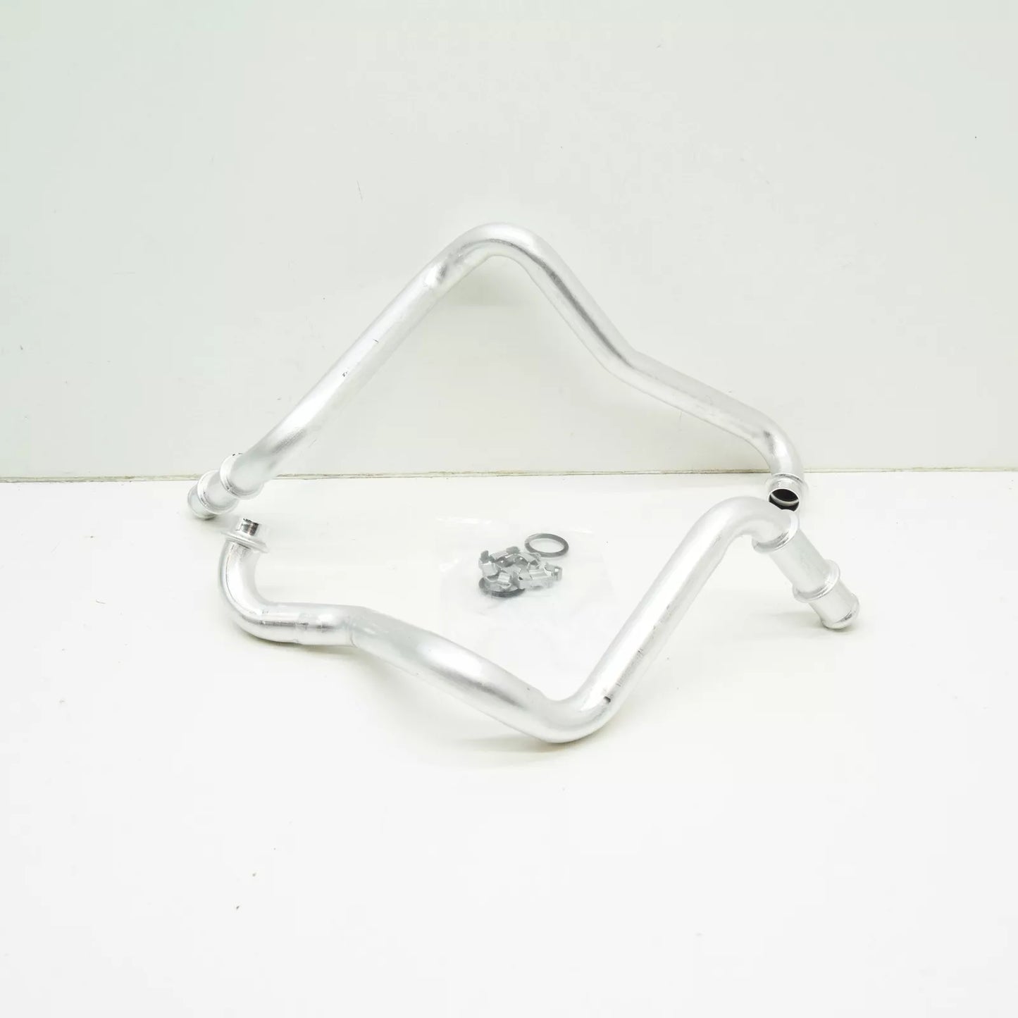 NEW MERCEDES-BENZ C W204 HEATER PIPING PARTS KIT LHD A2048301515 ORIGINAL