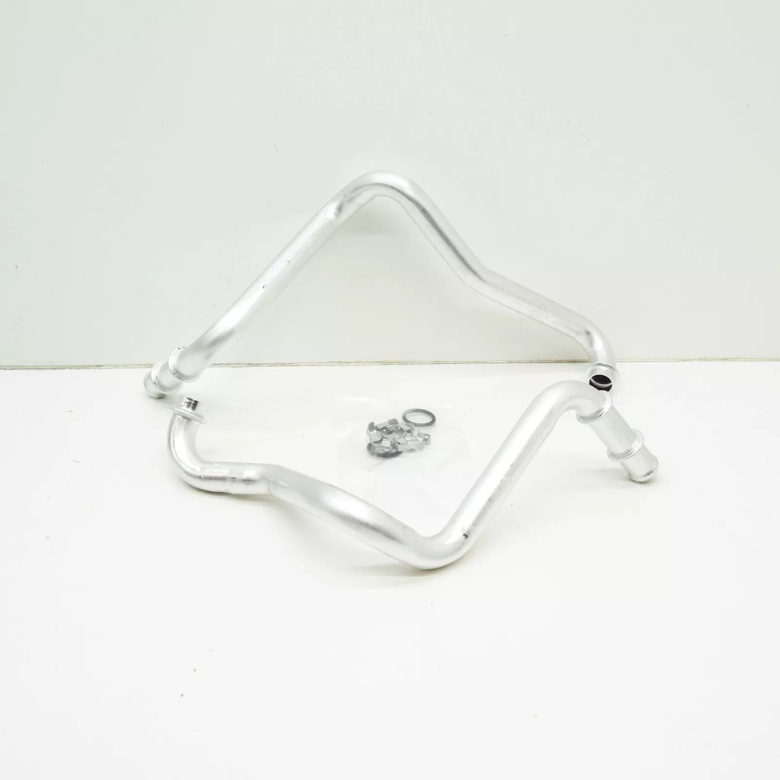 NEW MERCEDES-BENZ C W204 HEATER PIPING PARTS KIT LHD A2048301515 ORIGINAL