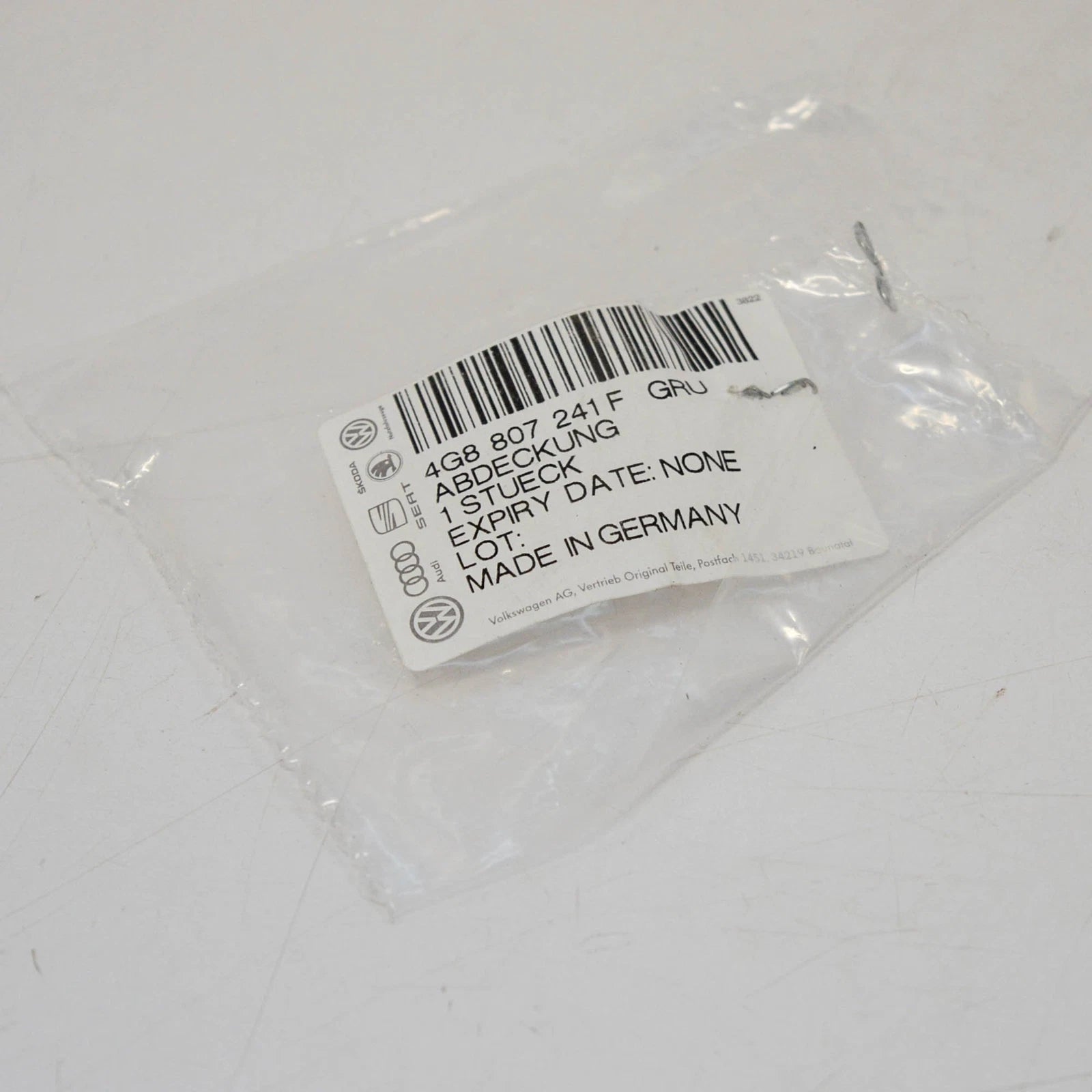 NEW AUDI A7 SPORTBACK 4GA FRONT BUMPER TOW HOOK EYE COVER 4G8807241FGRU ORIGINAL