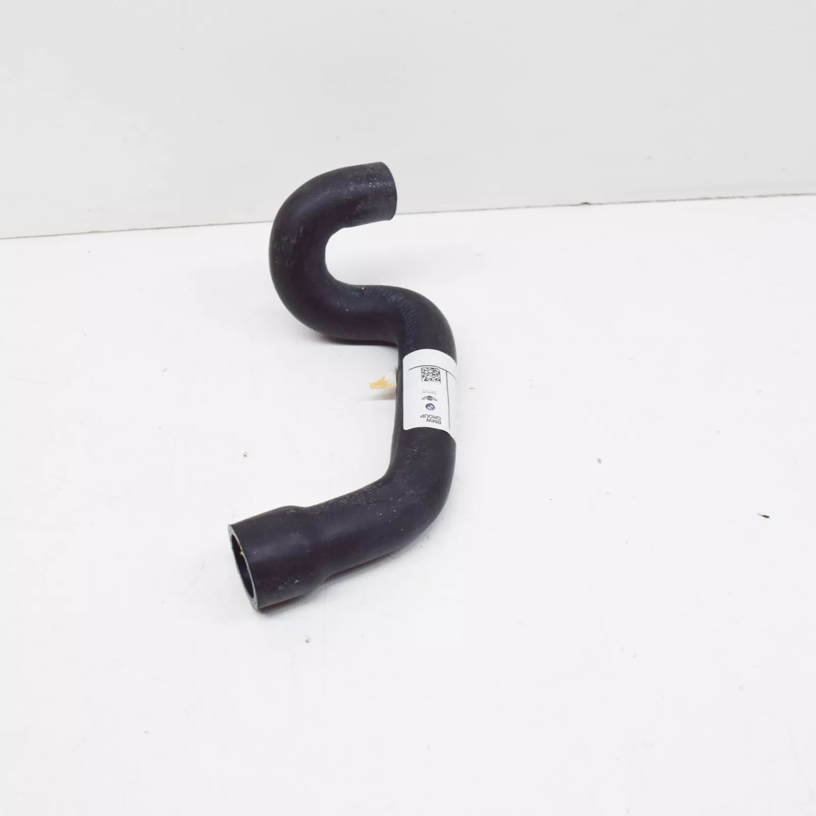 NEW BMW 8 E31 COUPE WATER HOSE INLET 64211383350 1383350 ORIGINAL