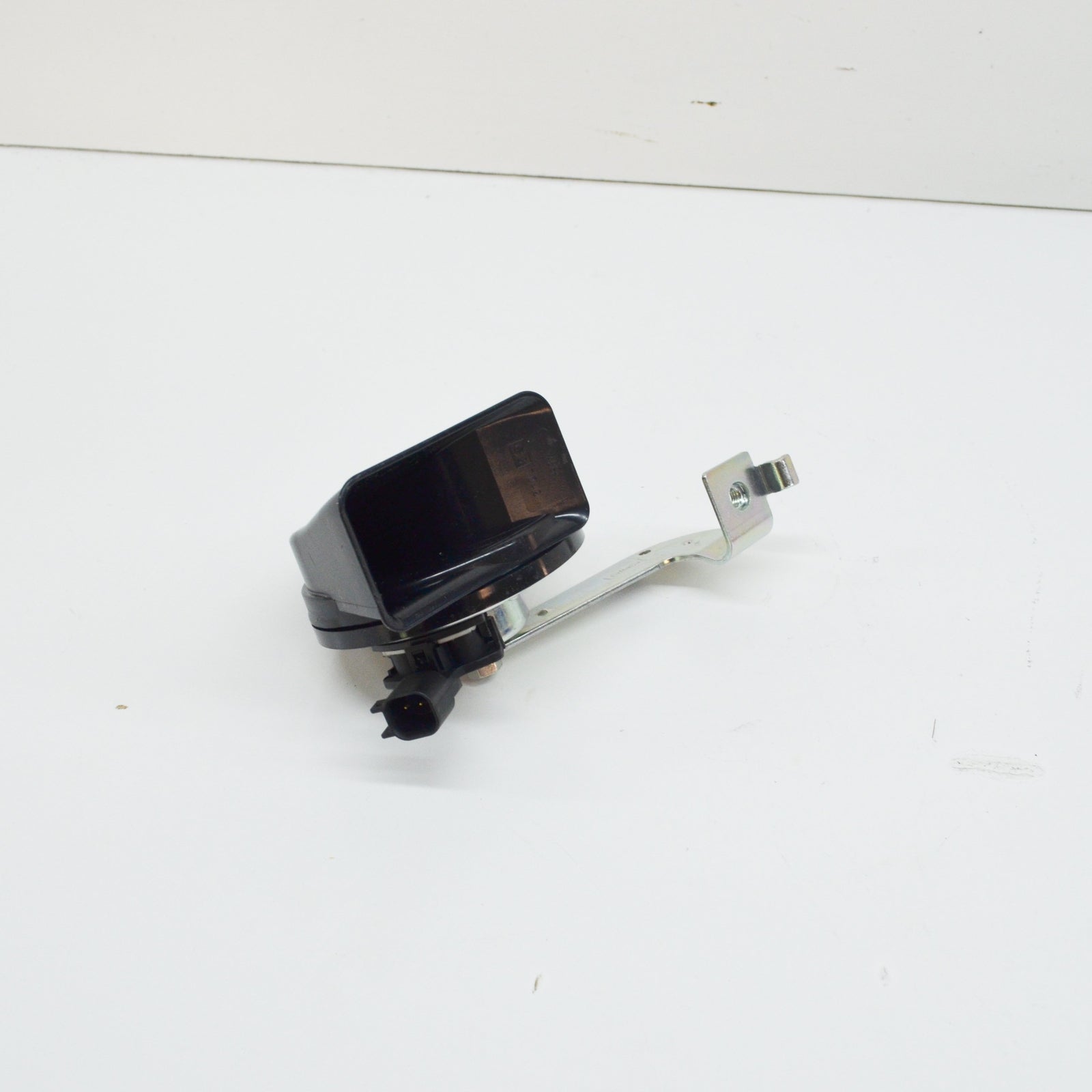 new ford kuga c520 mk2 right horn signal gj5t-13801-cb 2311007 original