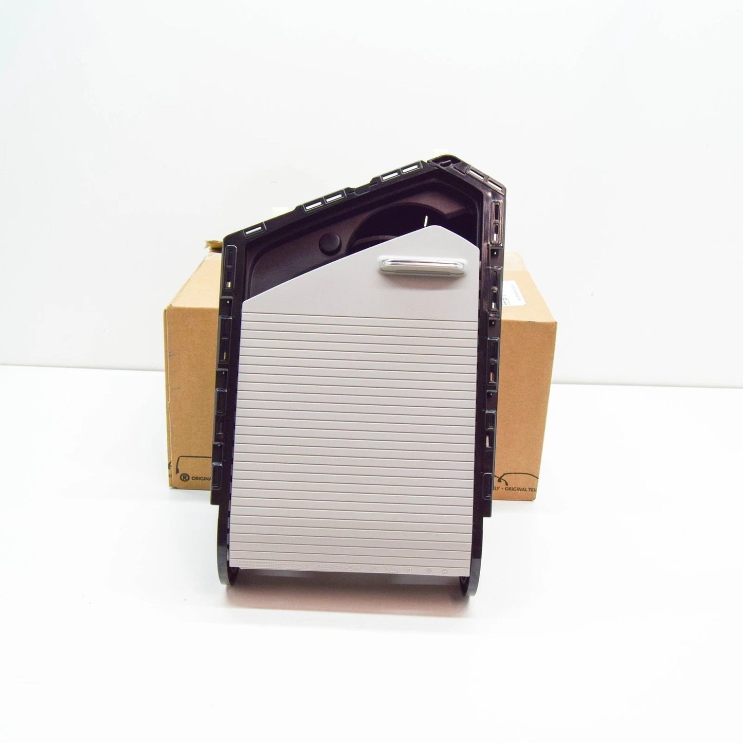 NEW VOLKSWAGEN TIGUAN AD MK2 CENTER CONSOLE CUP HOLDER LHD 5NB862531AIPO