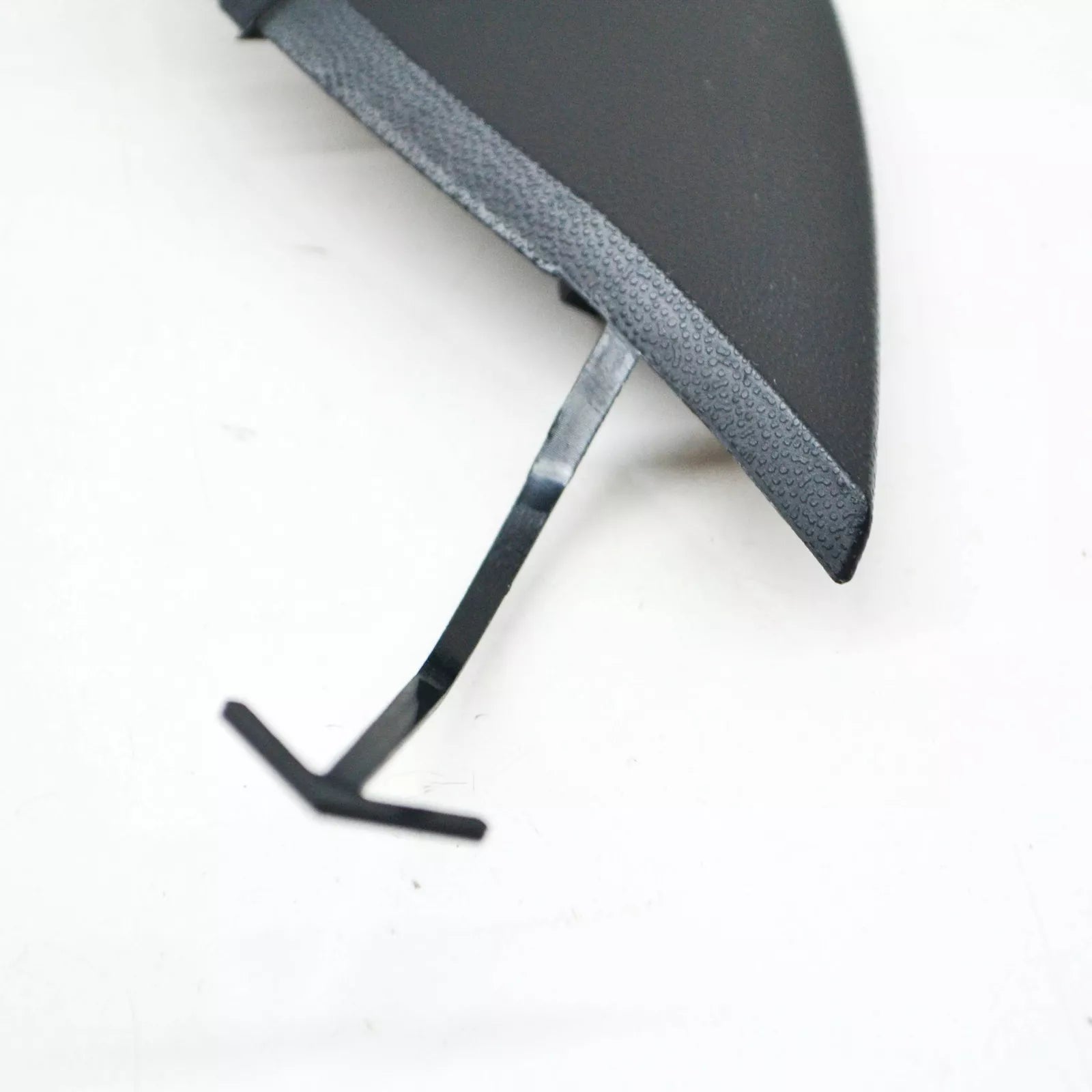 NEW VW GOLF PLUS MK5 REAR BUMPER TOW HOOK EYE CAP COVER 5M0807441D9B9 ORIGINAL