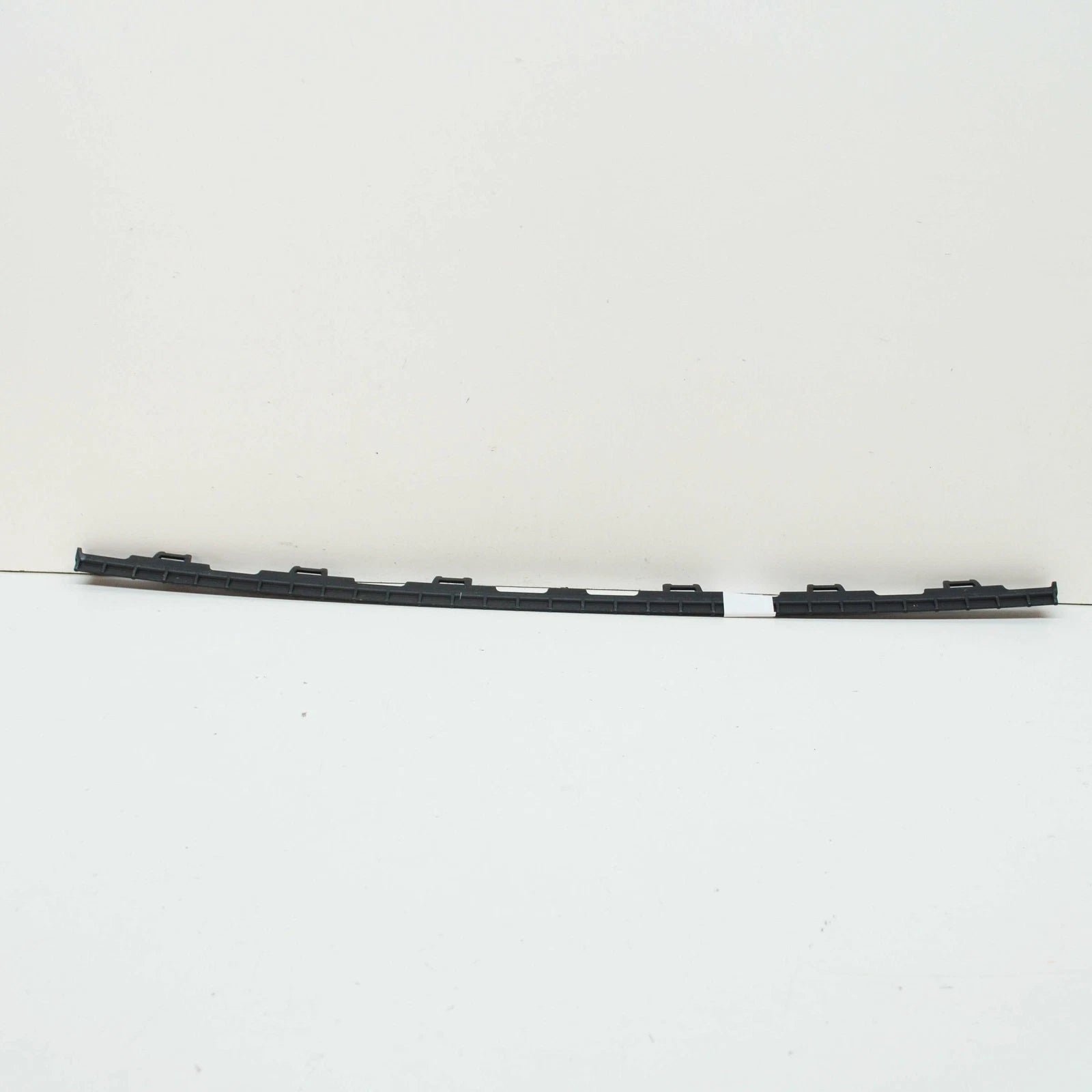 NEW AUDI A6 C8 FRONT BUMPER CENTER REINFORCEMENT MOLDING 4K0807888