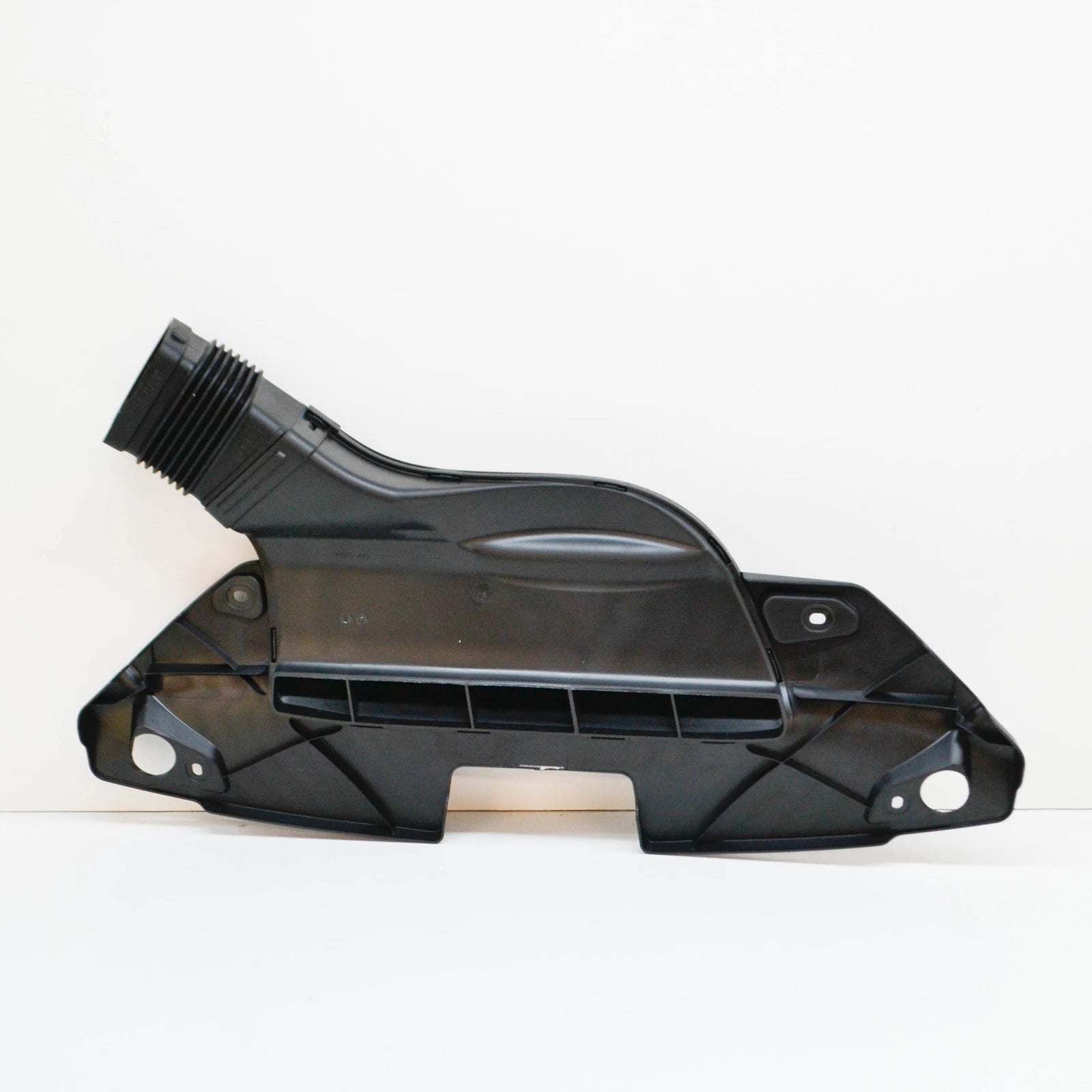 NEW BMW Z4 E89 AIR INTAKE SUCTION DUCT 13717582909 7582909 2011 ORIGINAL