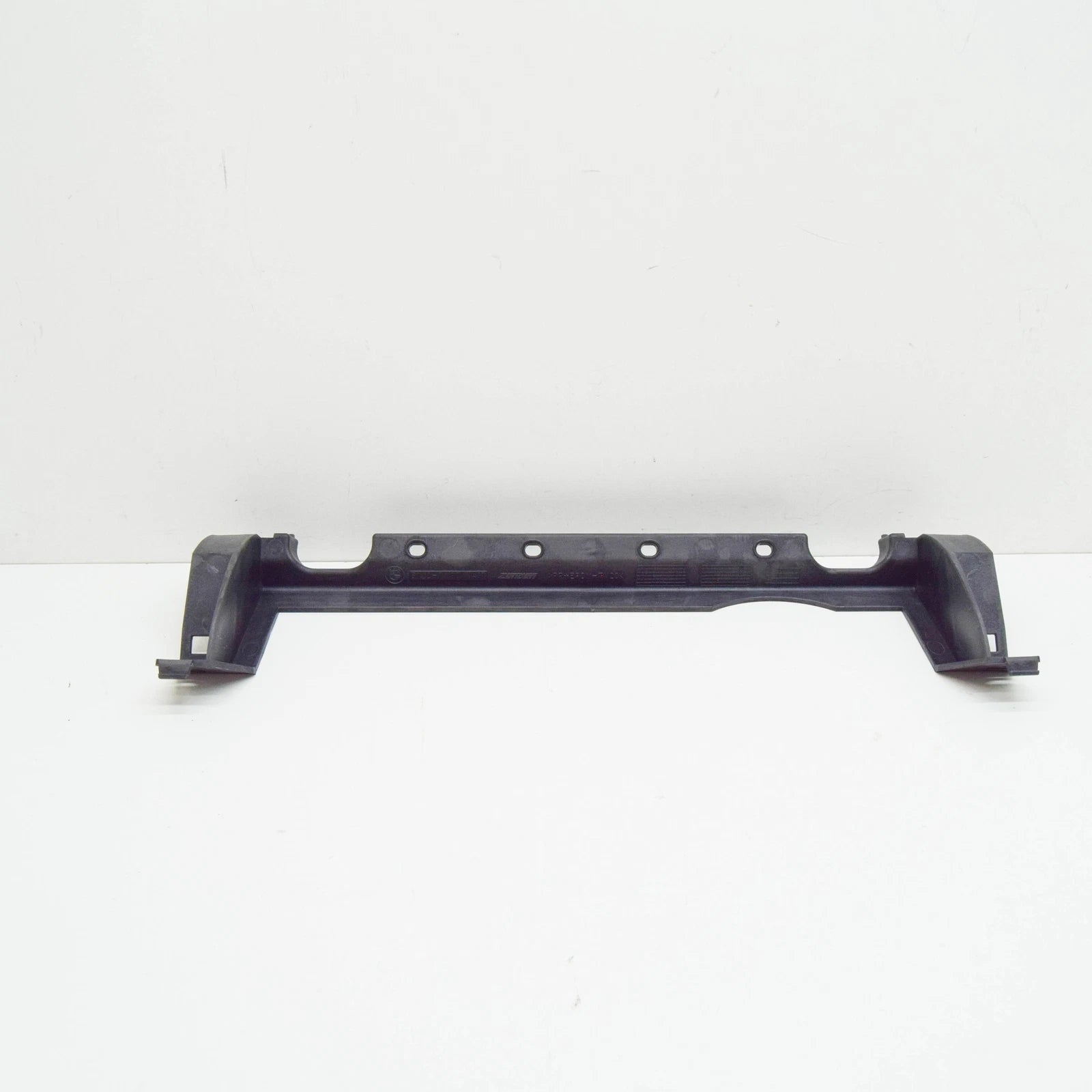 NEW BMW 5 E39 REAR BUMPER INSERT HOLDER 51127901487 7901487 ORIGINAL