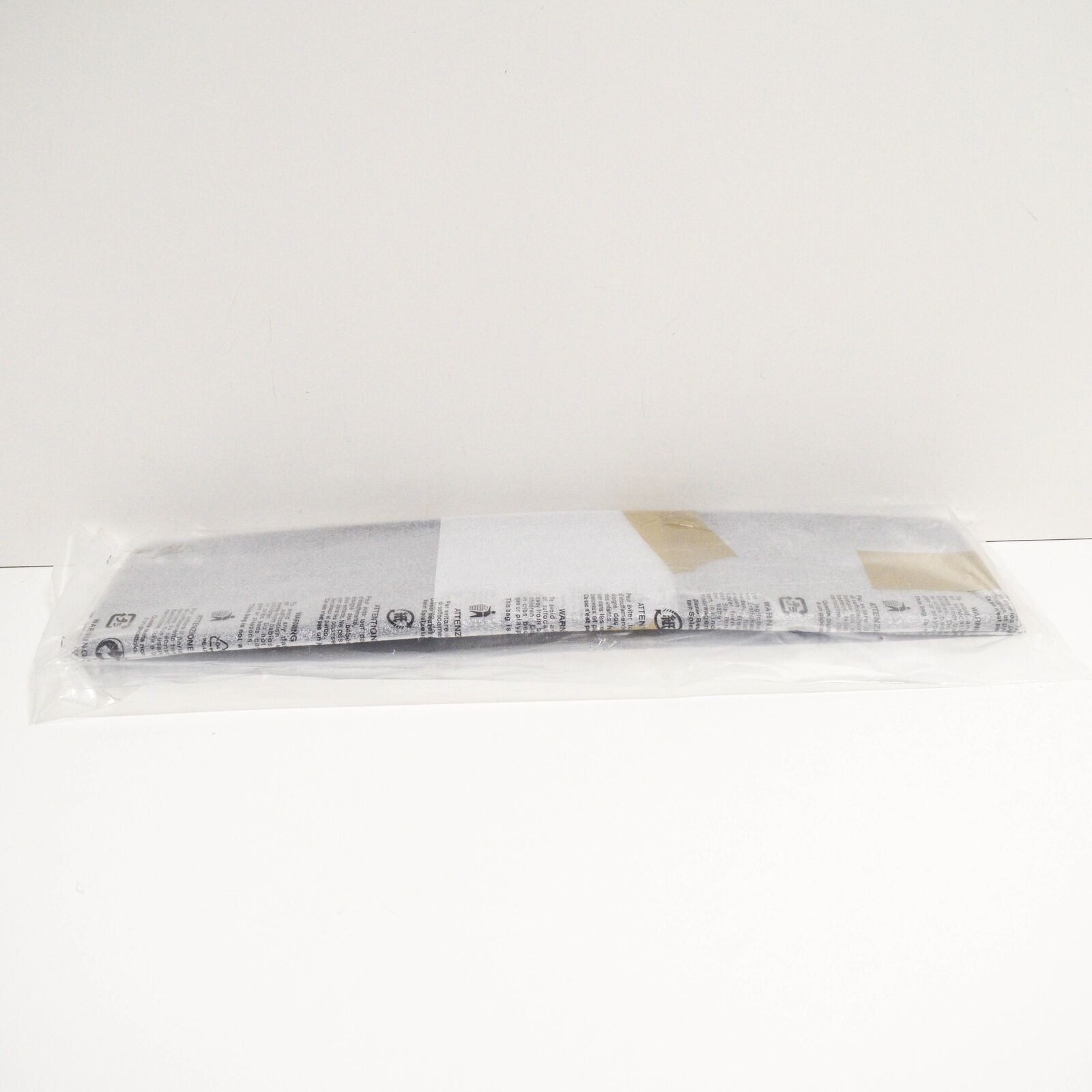 NEW VW TOUAREG 7P FRONT BUMPER NUMBER LICENSE PLATE HOLDER 7P6807287E ORIGINAL