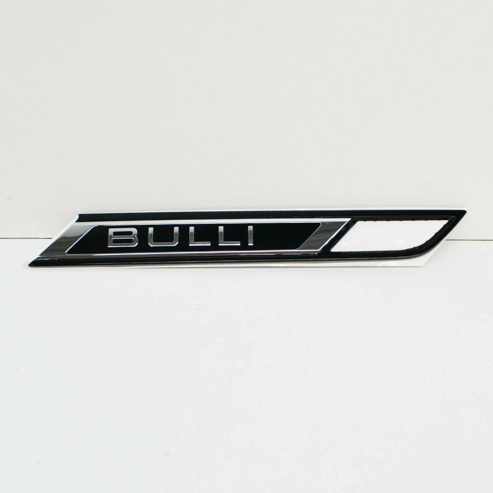 NEW VW TRANSPORTER T6 FRONT LEFT WING SIDE BADGE 7LA853675QDPJ