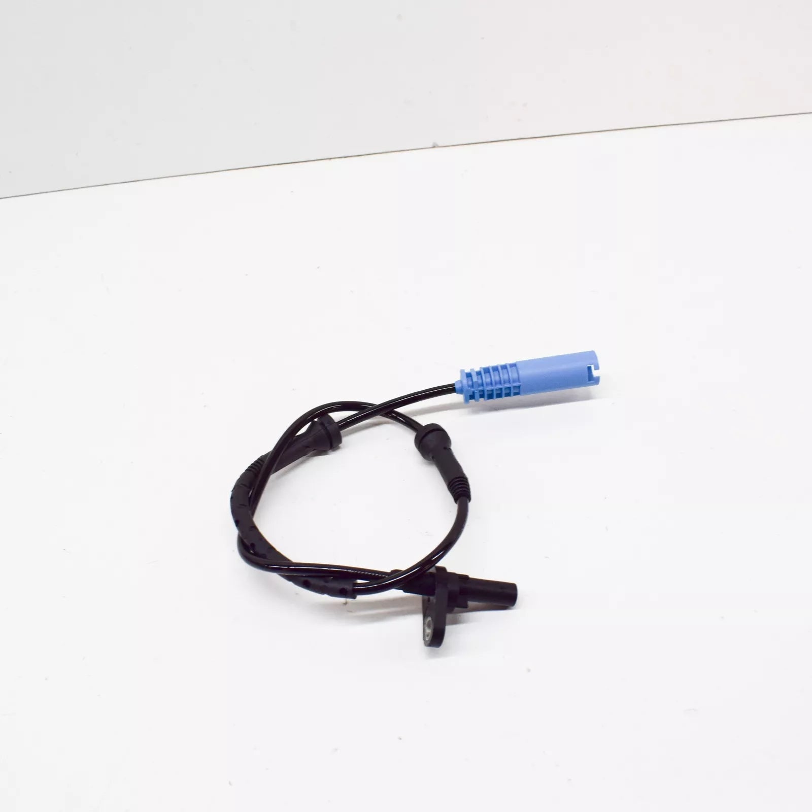 NEW BMW 3 E90 FRONT RIGHT WHEEL ABS SENSOR 34526764858 6764858 ORIGINAL