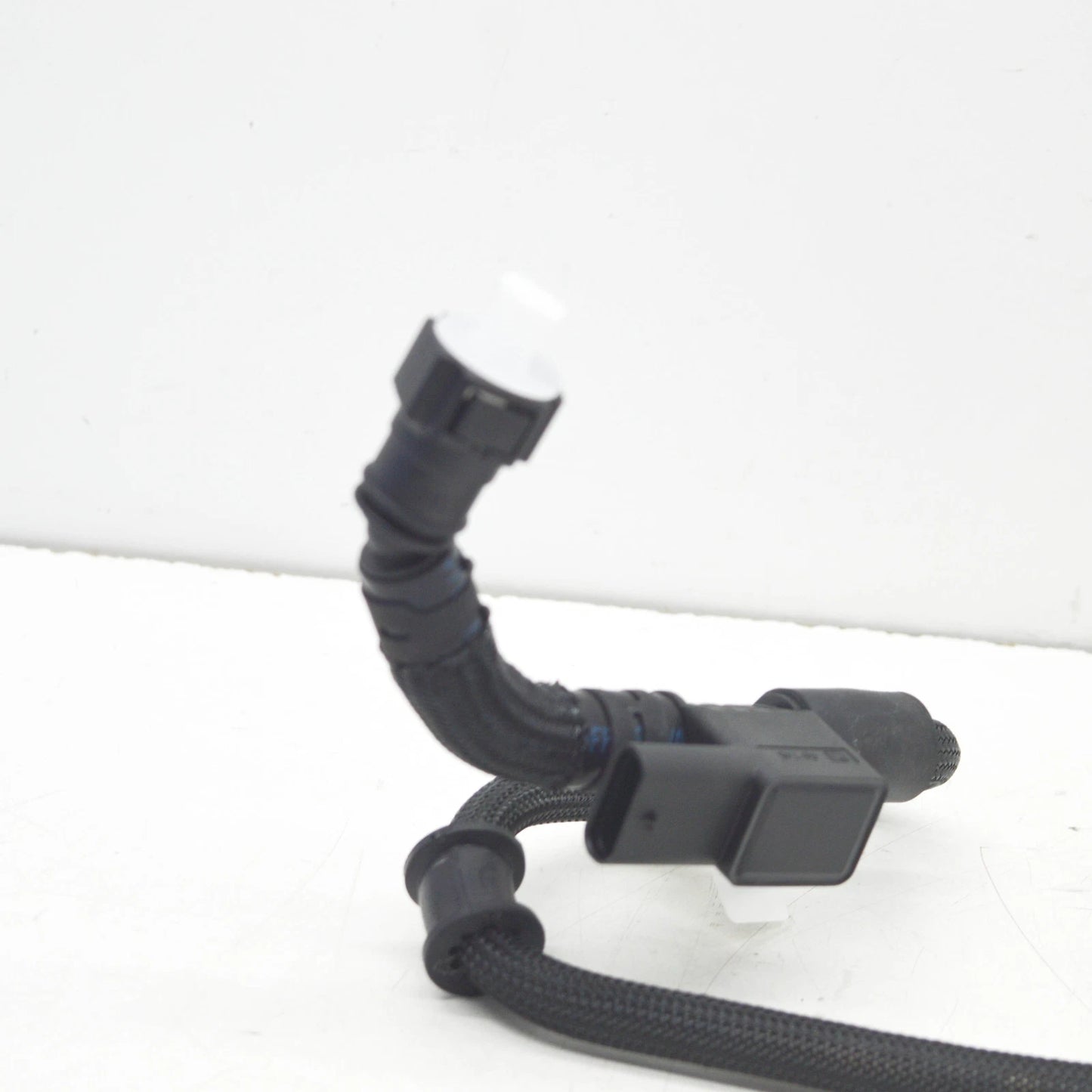 NEW BMW 5 F10 FUEL INLET PIPE 13538575467 ORIGINAL