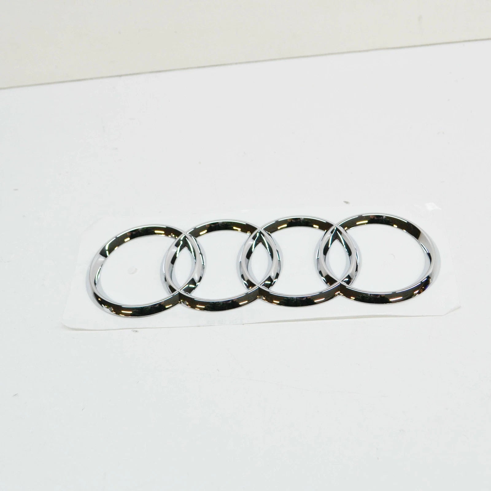 NEW AUDI A4 B8 REAR EMBLEM BADGE 8T0853742B2ZZ ORIGINAL