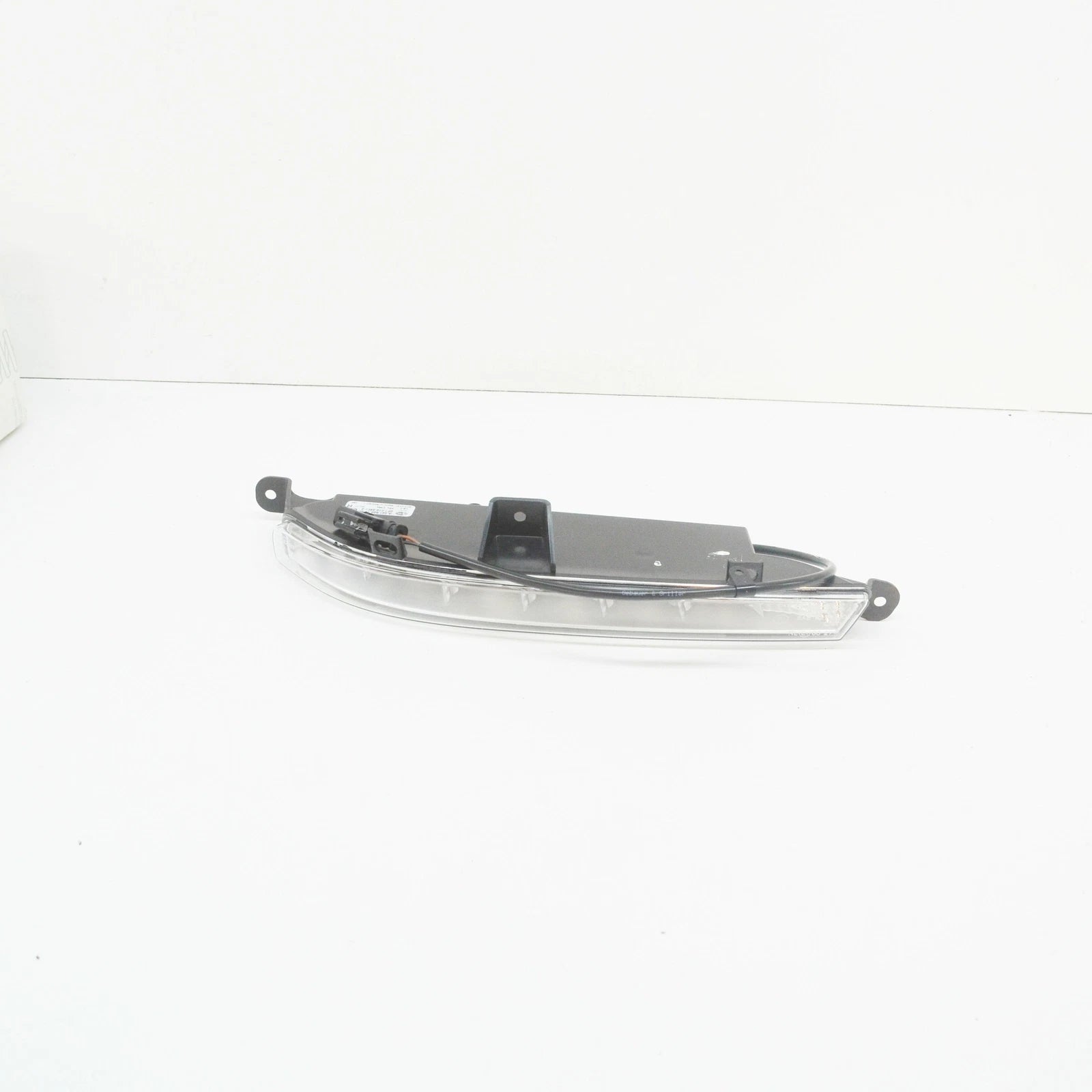 NEW MERCEDES-BENZ S-CLASS W221 FRONT RIGHT DRL FOG LIGHT A2218201456