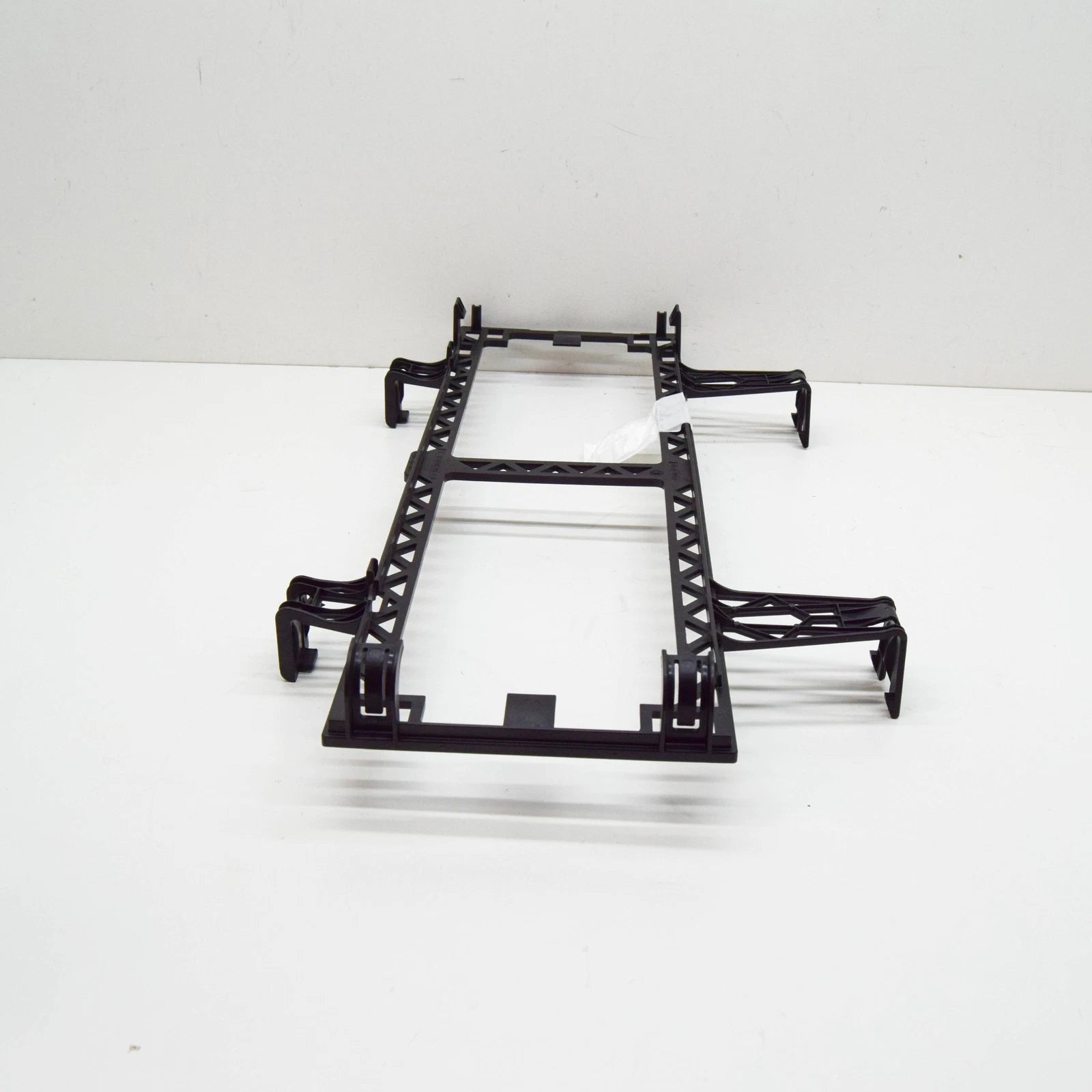 NEW MERCEDES-BENZ GLE W166 ENGINE COOLER BRACKET A1665010920 ORIGINAL