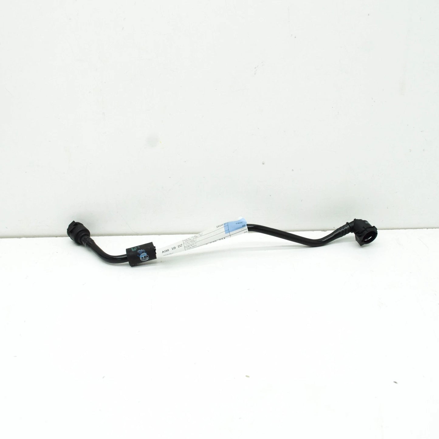 NEW BMW X5 G05 EXPANSION TANK PIPE LINE 17128579334 8579334 ORIGINAL