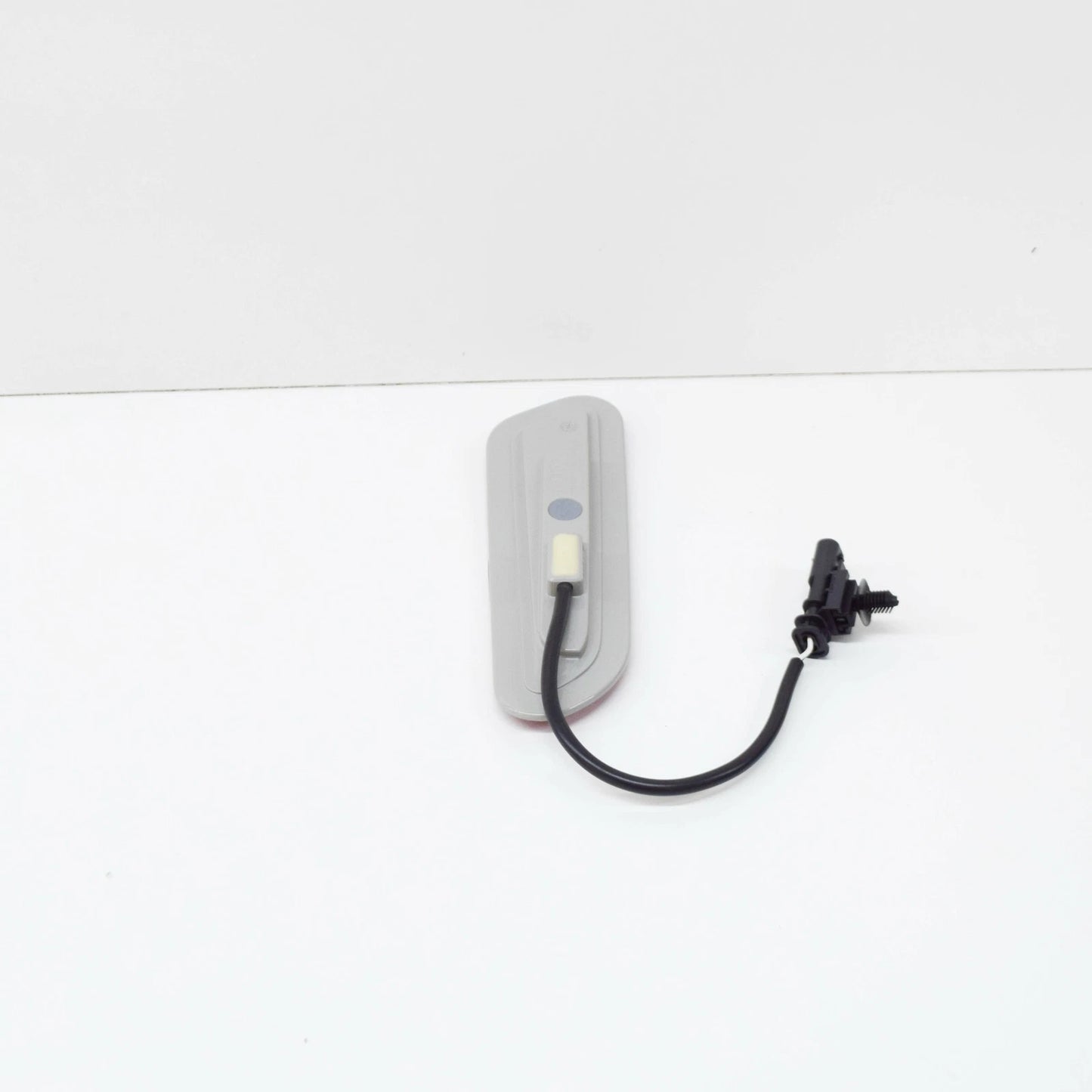 NEW AUDI R8 4S FRONT LEFT REFLECTOR 4S0945071B 2018 ORIGINAL