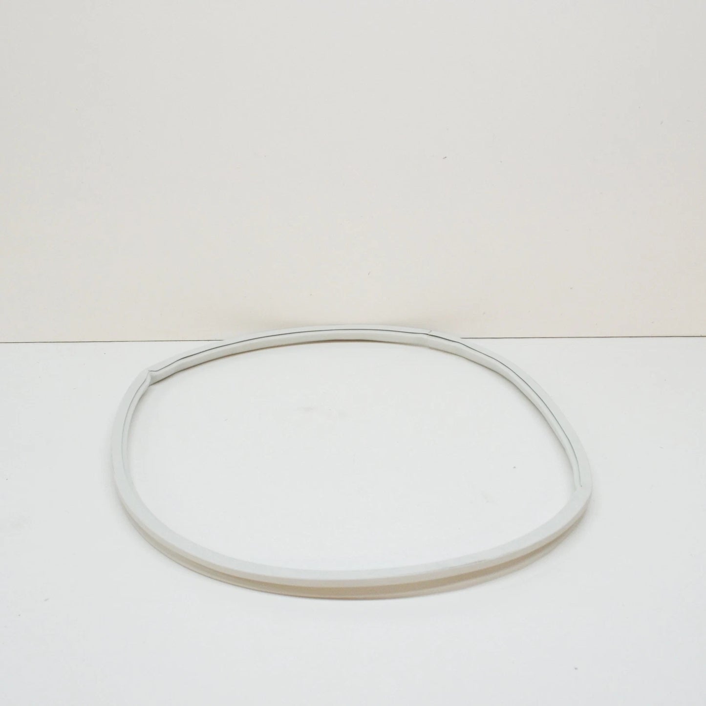 NEW VW TRANSPORTER T5 COOL BOX RUBBER GASKET SEAL 7H7068465A