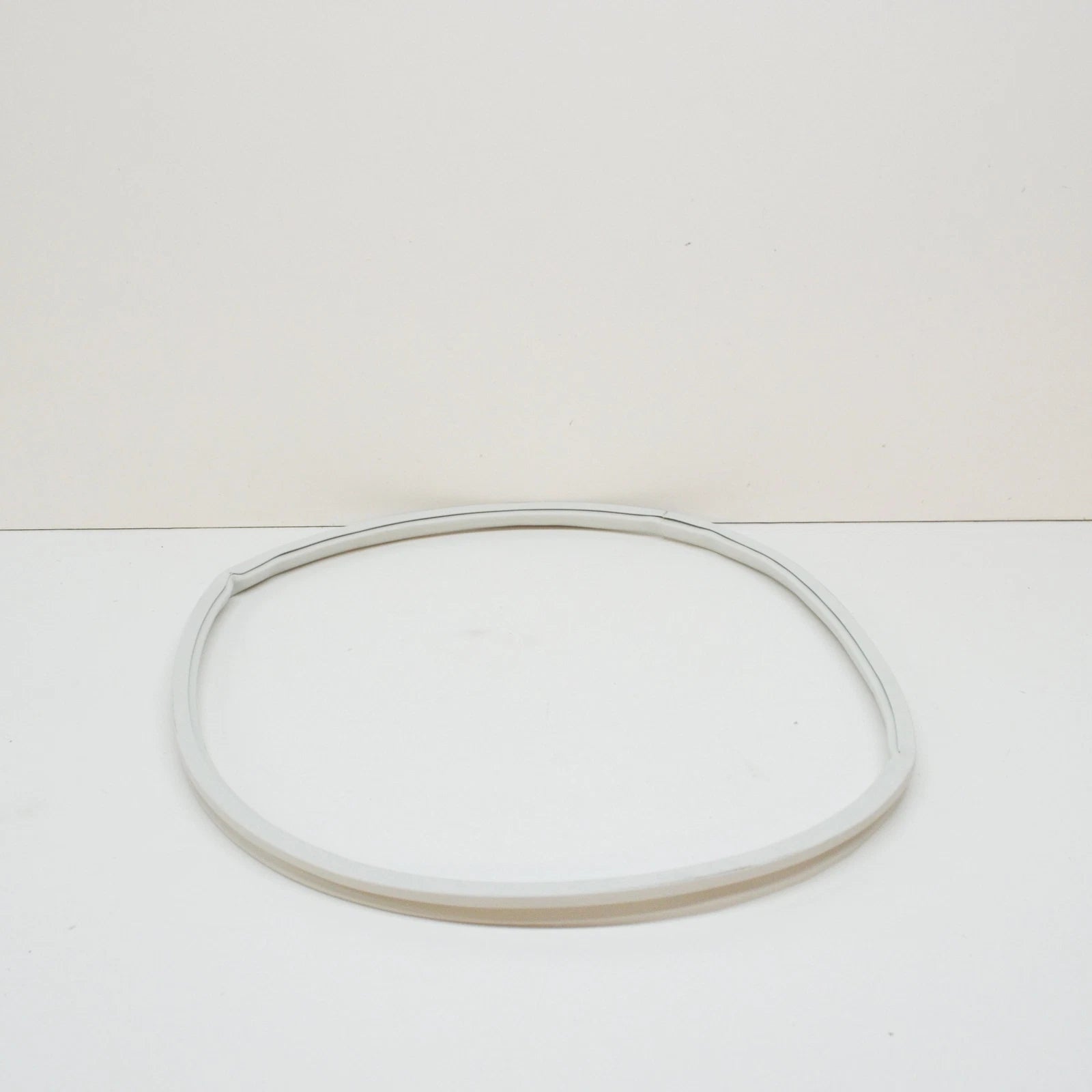 NEW VW TRANSPORTER T5 COOL BOX RUBBER GASKET SEAL 7H7068465A