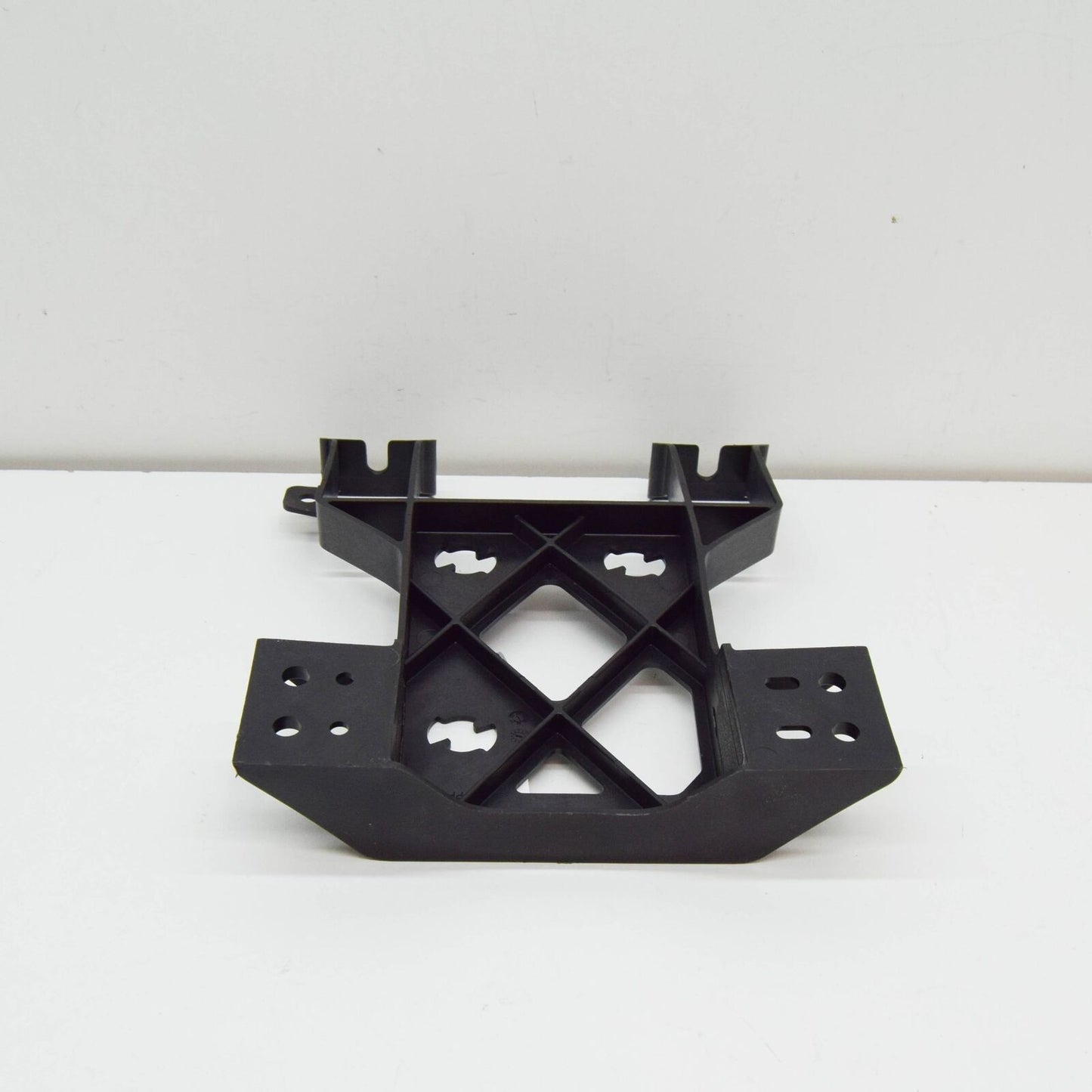 NEW MERCEDES-BENZ A W176 ADAPTIVE CRUISE CONTROL BRACKET A1176220300 ORIGINAL