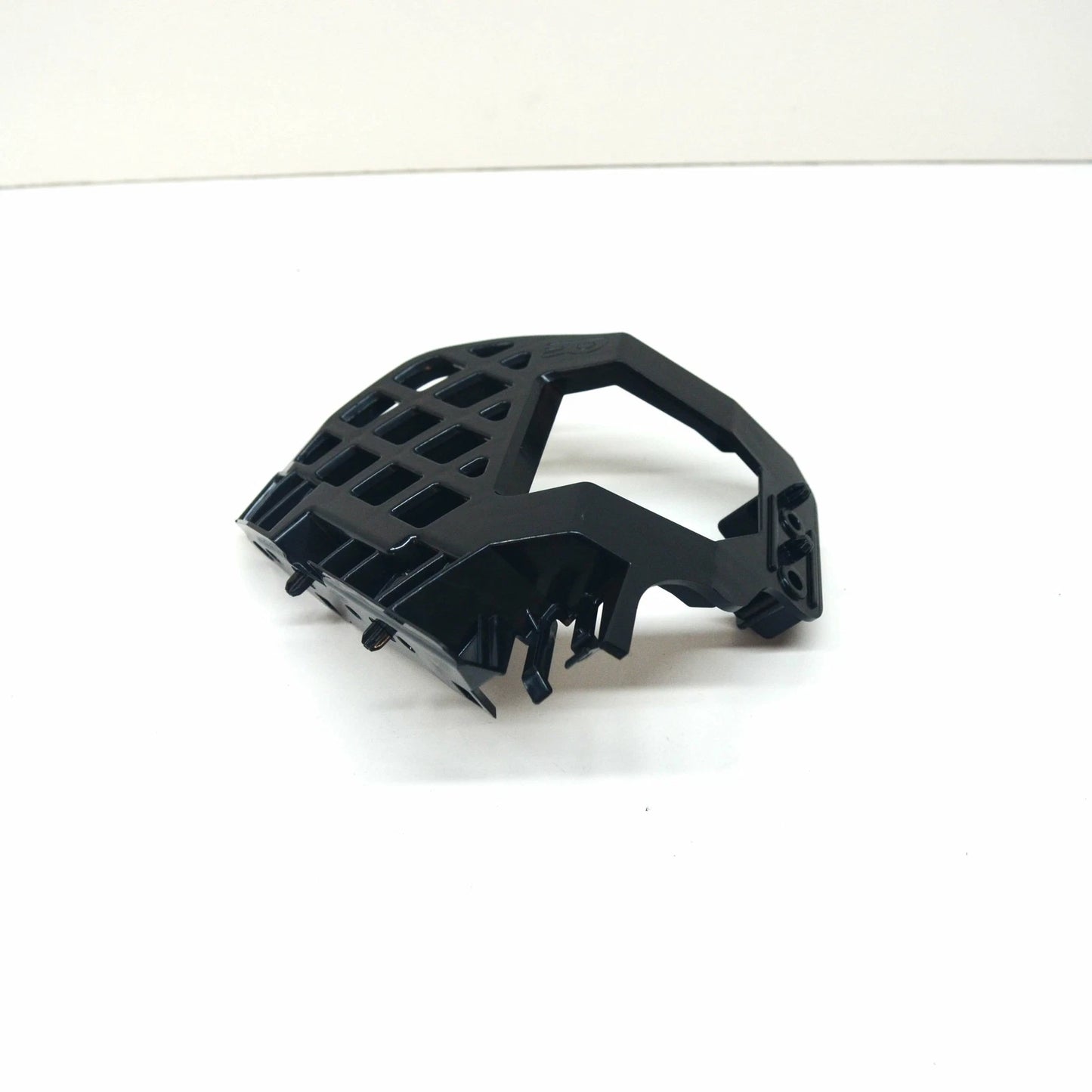 NEW BMW 7 G11 G12 FRONT RIGHT UPPER BUMPER GUIDE BRACKET 51117475192 ORIGINAL