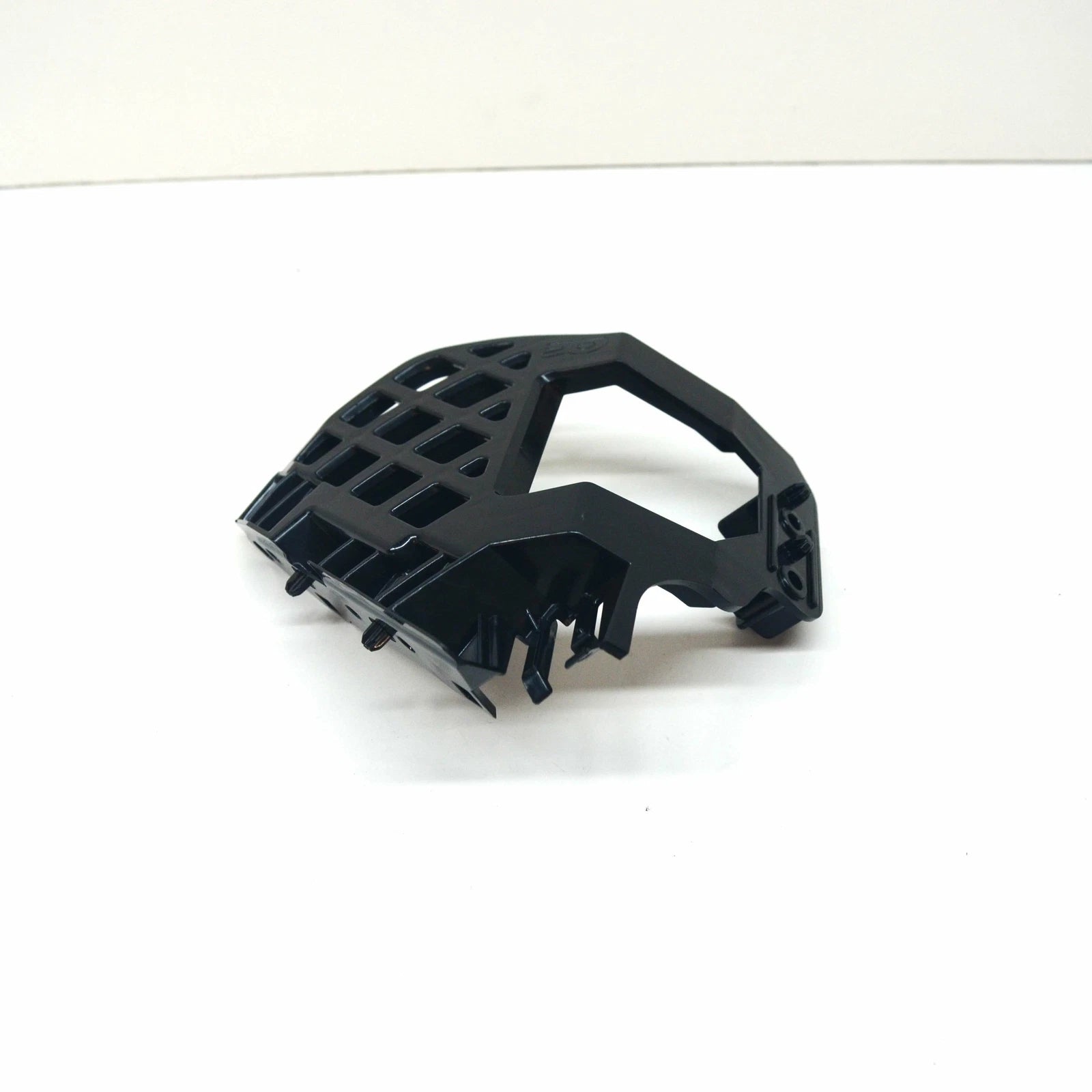 NEW BMW 7 G11 G12 FRONT RIGHT UPPER BUMPER GUIDE BRACKET 51117475192 ORIGINAL