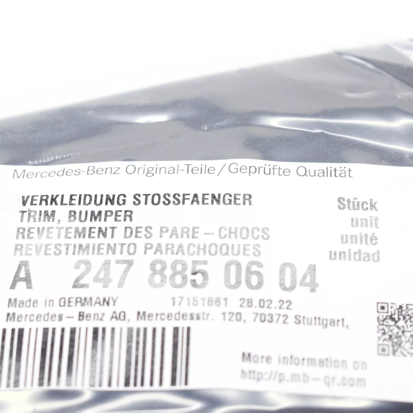 NEW MERCEDES-BENZ GLA H247 FRONT BUMPER RIGHT LOWER TRIM A2478850604