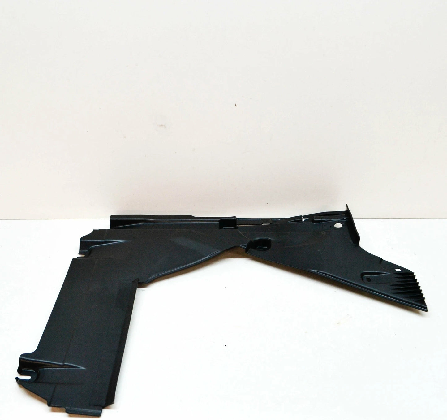 NEW AUDI A4 B9 REAR LEFT BOTTOM SPLASH SHIELD COVER 8W0825215F ORIGINAL