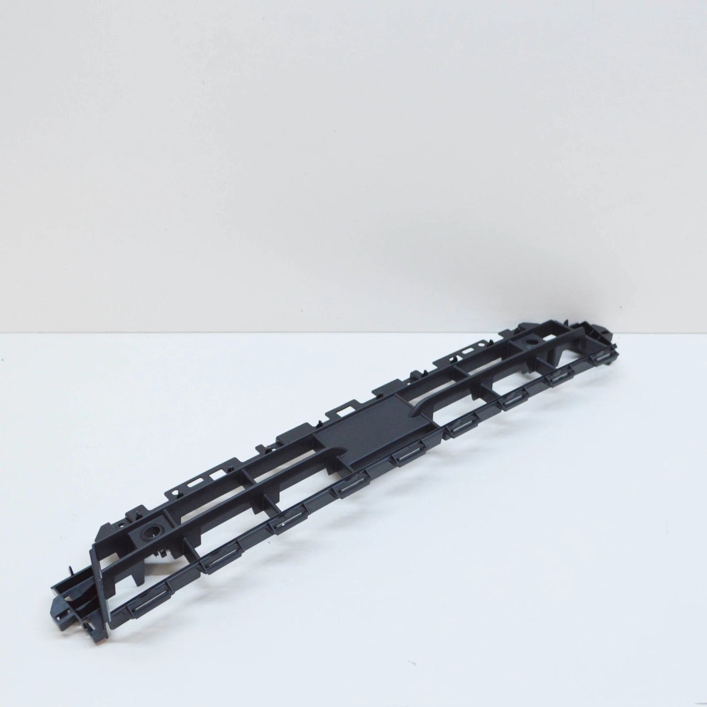 NEW AUDI Q2 GA FRONT BUMPER LOWER CENTER GRILLE 81A807647C4W3 ORIGINAL