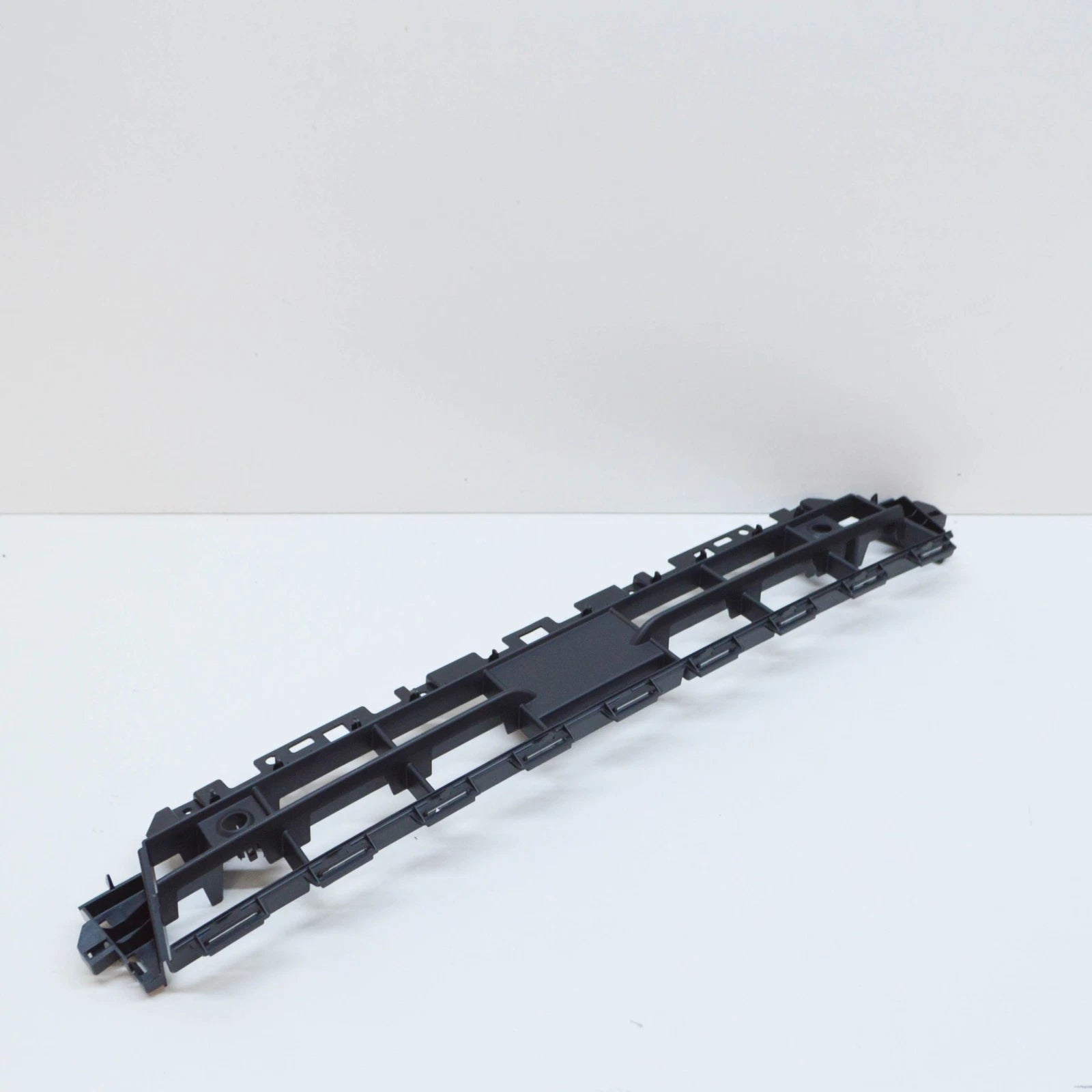 NEW AUDI Q2 GA FRONT BUMPER LOWER CENTER GRILLE 81A807647C4W3 ORIGINAL