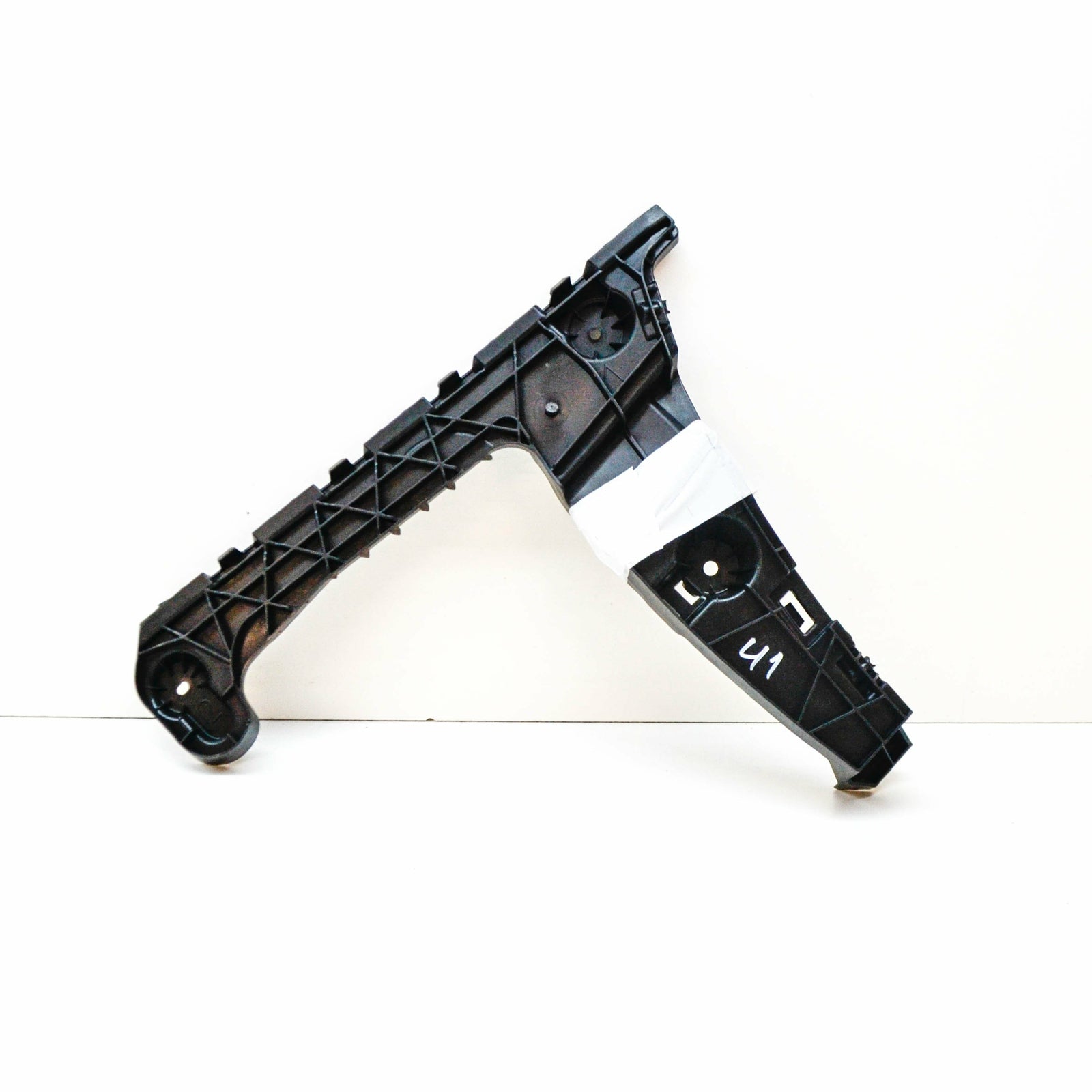 NEW AUDI A5 S5 CABRIO 8W6 REAR RIGHT BUMPER UPPER BRACKET 8W6807454B ORIGINAL