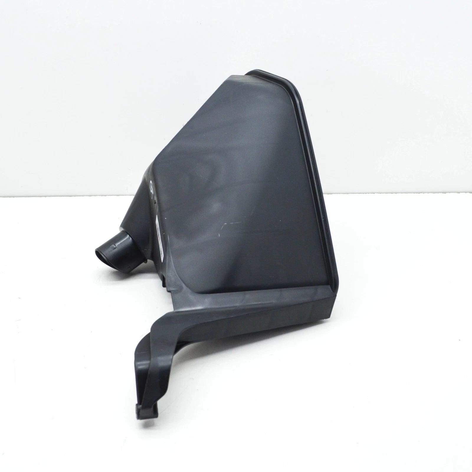 NEW BMW X3 G01 RESONATOR TANK 13718635110 8635110 ORIGINAL