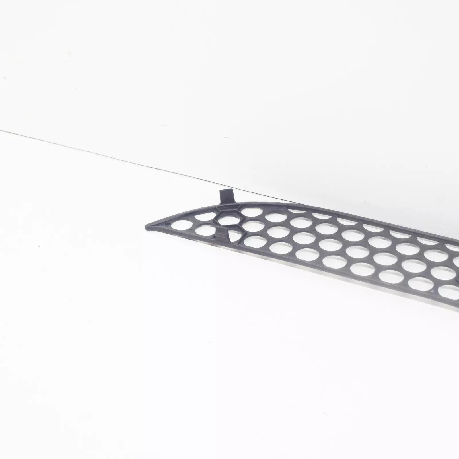 NEW MERCEDES-BENZ ML W163 FRONT BUMPER LOWER GRILLE A1638850681 ORIGINAL