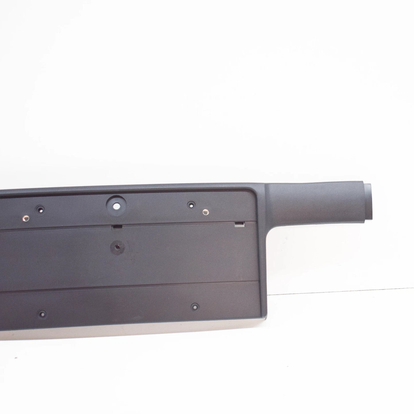 NEW BMW 3 E36 FRONT LICENSE NUMBER PLATE 51118165148 8165148 ORIGINAL