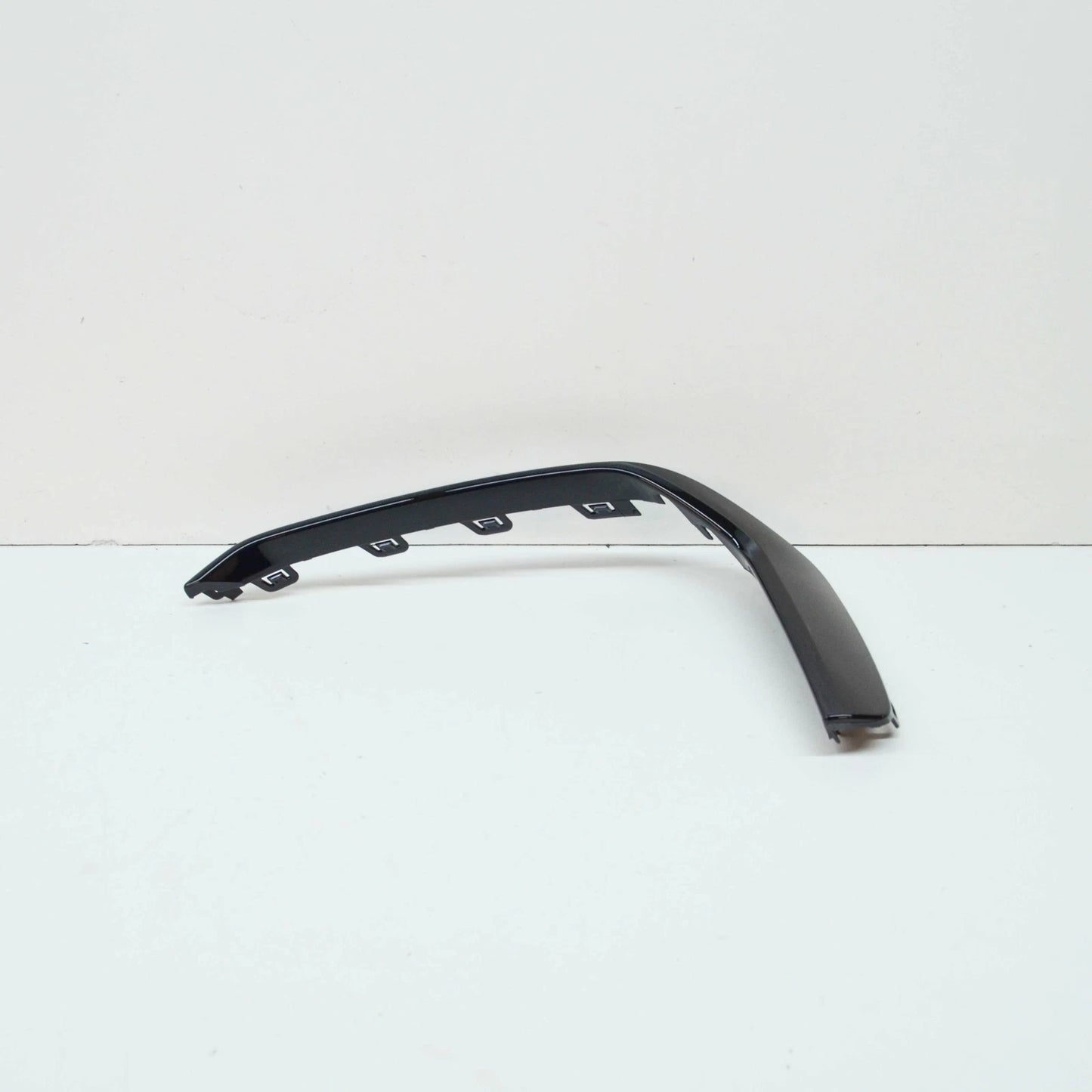 NEW AUDI A6 C8 FRONT RIGHT BUMPER MOLDING 4K0807968AY9B