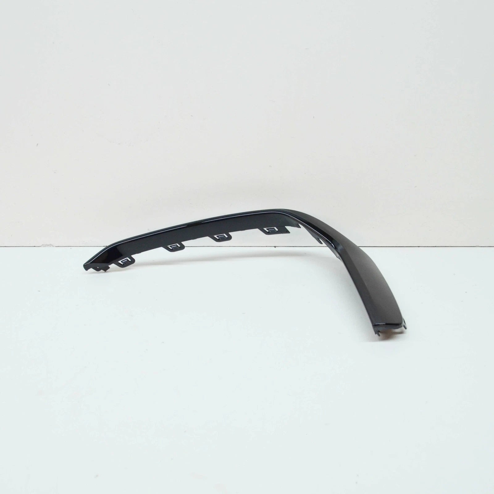 NEW AUDI A6 C8 FRONT RIGHT BUMPER MOLDING 4K0807968AY9B