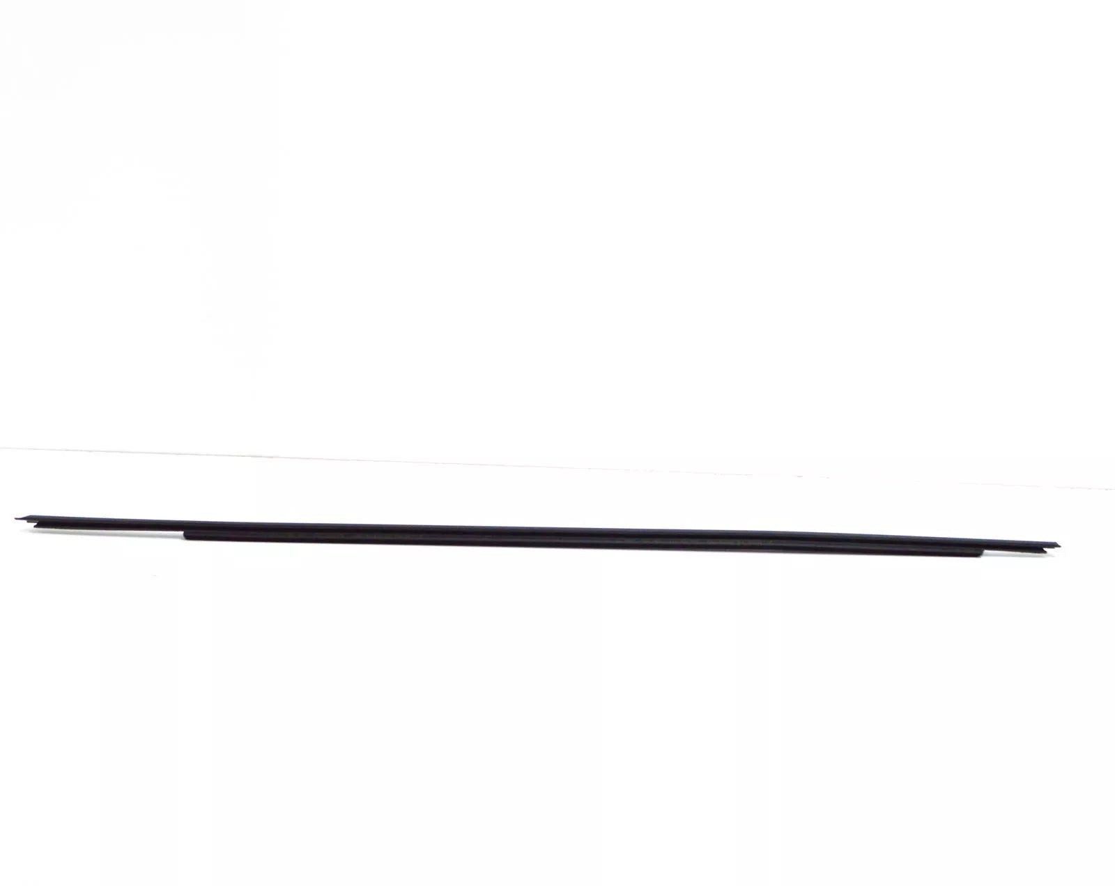 NEW BMW 5 E34 FRONT LEFT DOOR OUTER WEATHER STRIP 51211944345 1944345 ORIGINAL