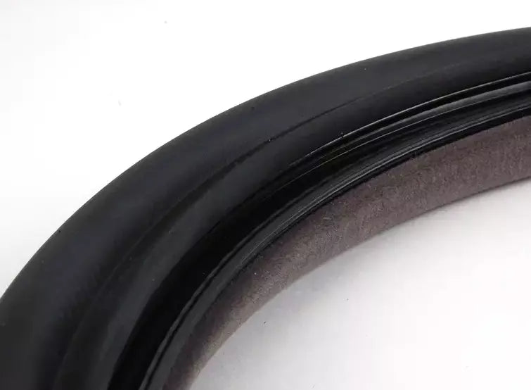 NEW BMW 3 COUPE E36 FRONT RIGHT DOOR SEAL 51711977728 1977728 ORIGINAL